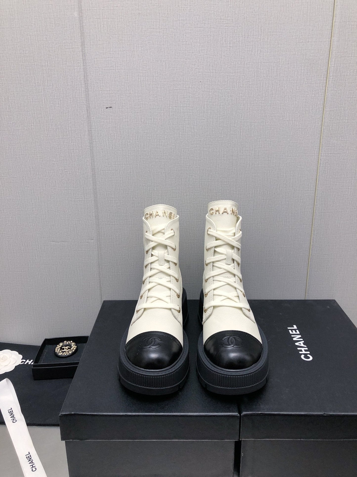 MARTIN SHORT BOOTS WHITE MIX BLACK LAMBSKIN - 35