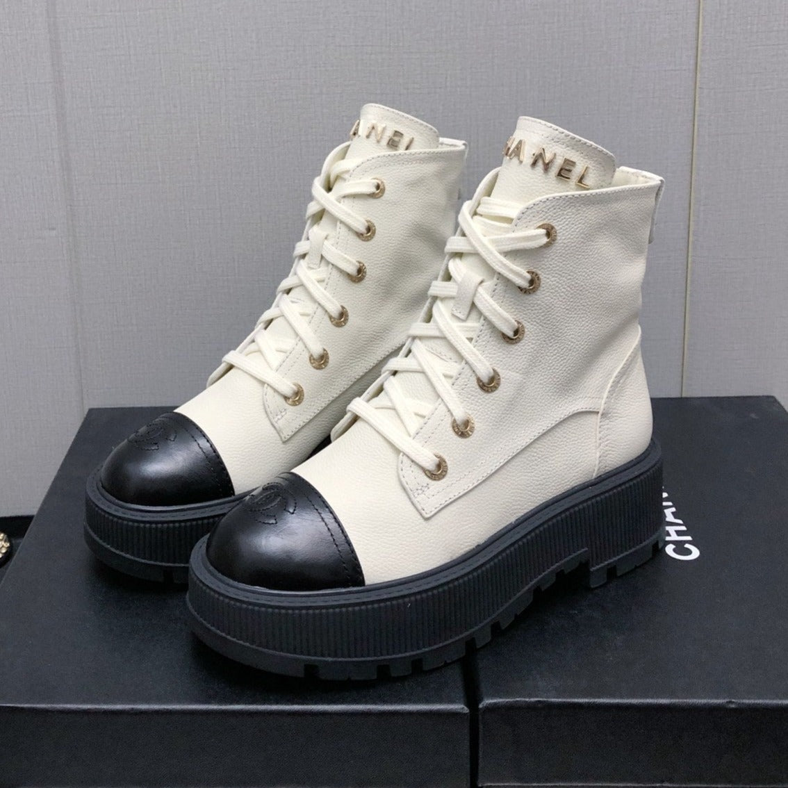 MARTIN SHORT BOOTS WHITE MIX BLACK LAMBSKIN - 35
