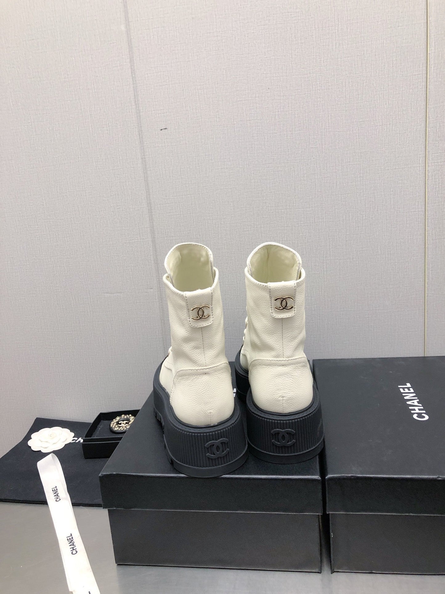 MARTIN SHORT BOOTS WHITE MIX BLACK LAMBSKIN - 35
