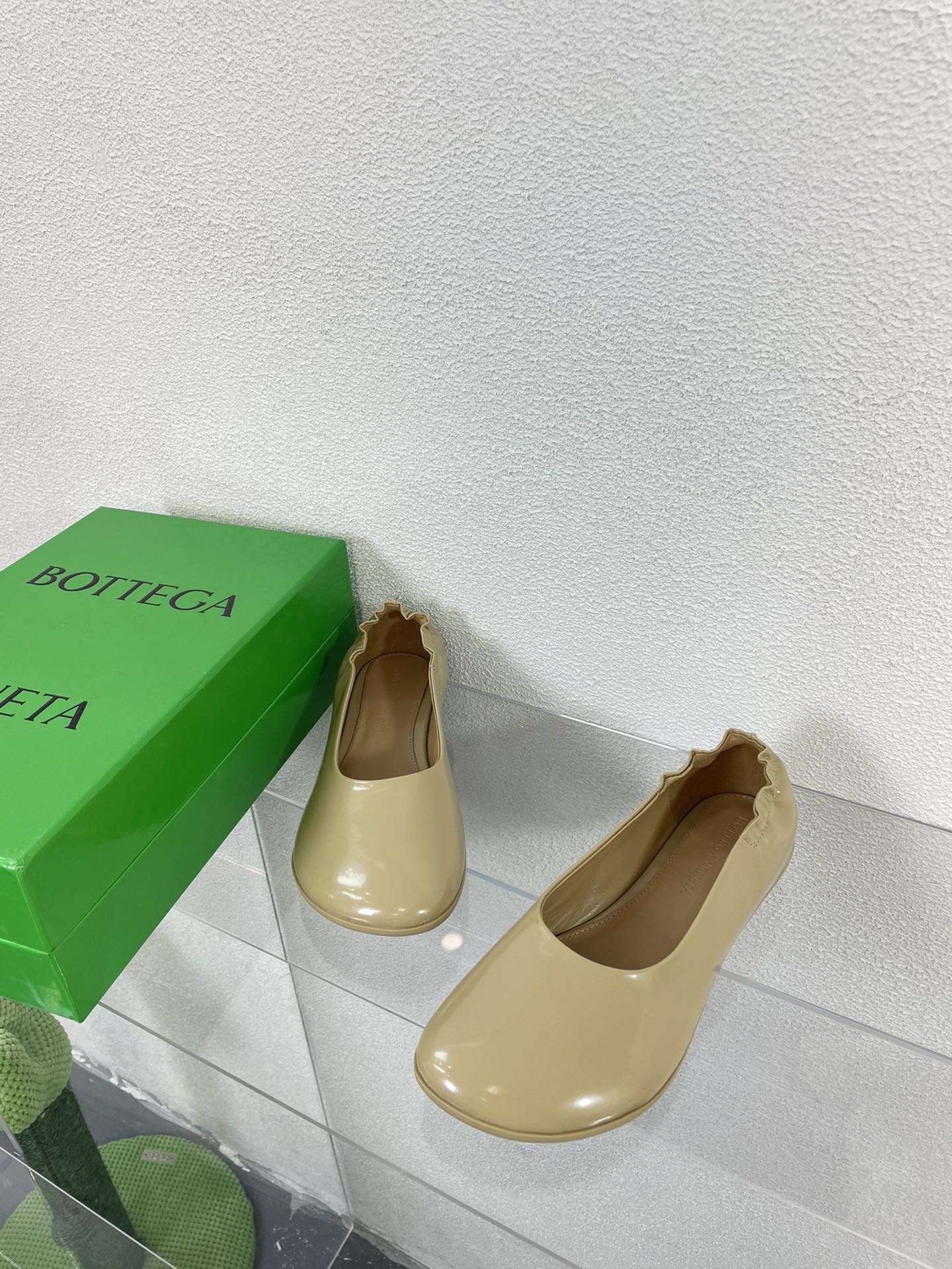 ATOMIC BALLERINA FLAT IN BISQUE BEIGE CALFSKIN - 34