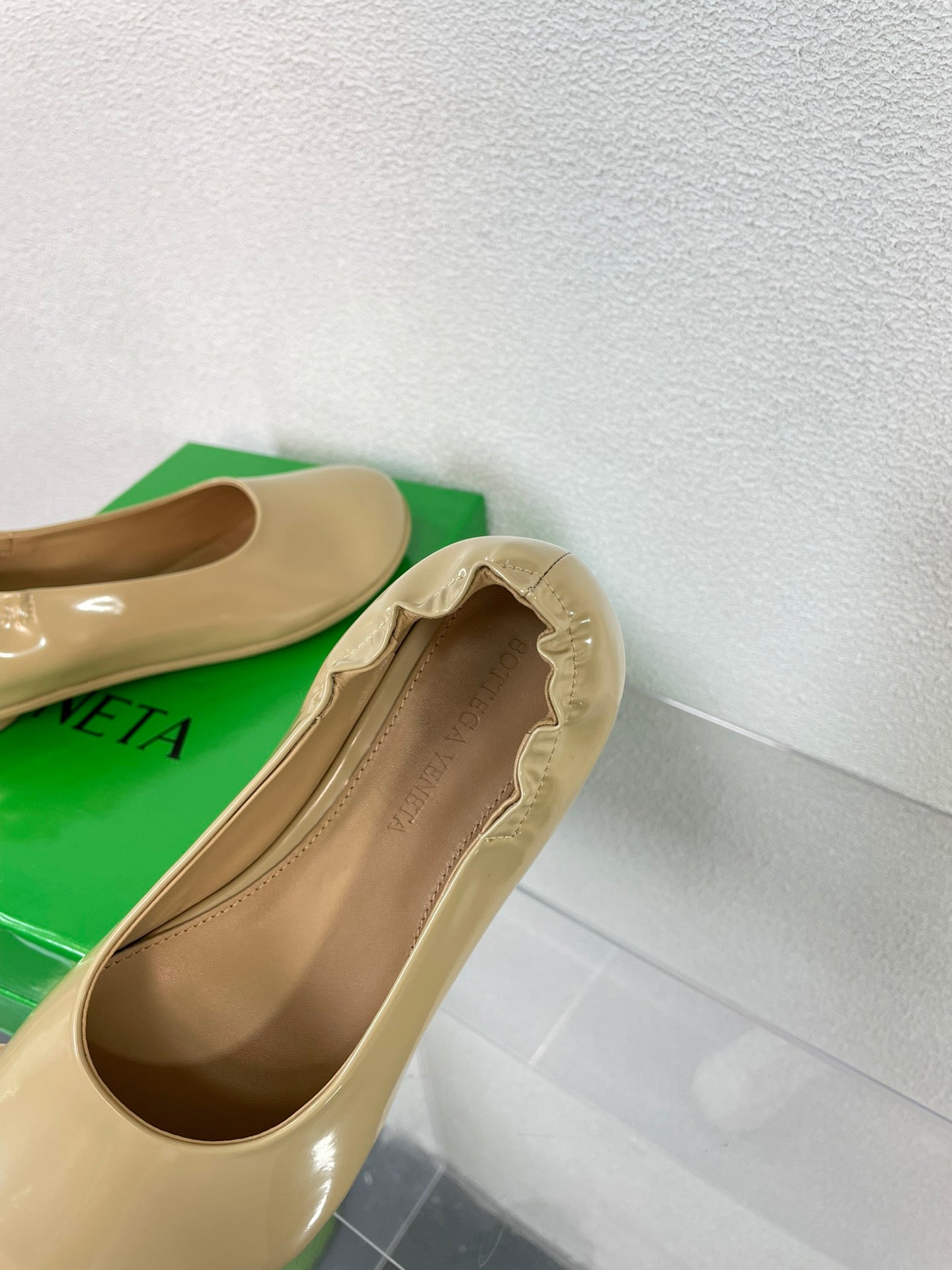 ATOMIC BALLERINA FLAT IN BISQUE BEIGE CALFSKIN - 34