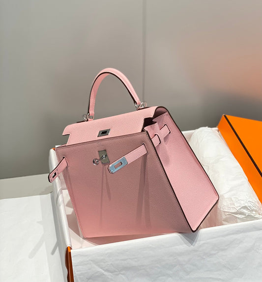 KELLY 25 СМ У КОЛЬОРІ ROSE SAKURA ЗІ ШКІРИ SWIFT, СРІБНА ФУРНІТУРА