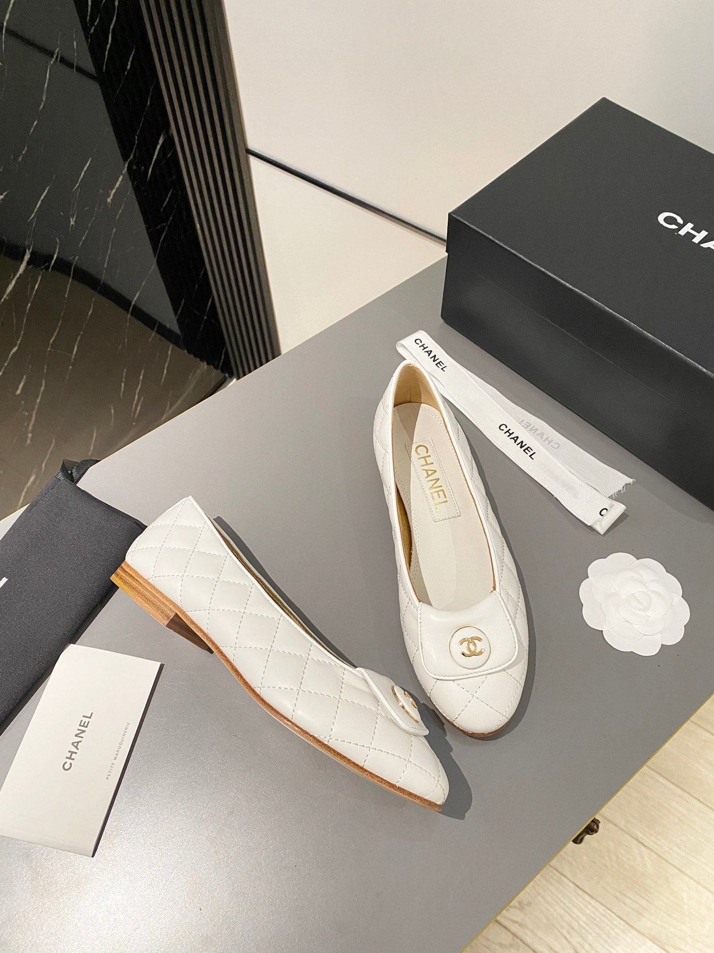 BALLET FLAT WHITE LAMBSKIN - 35