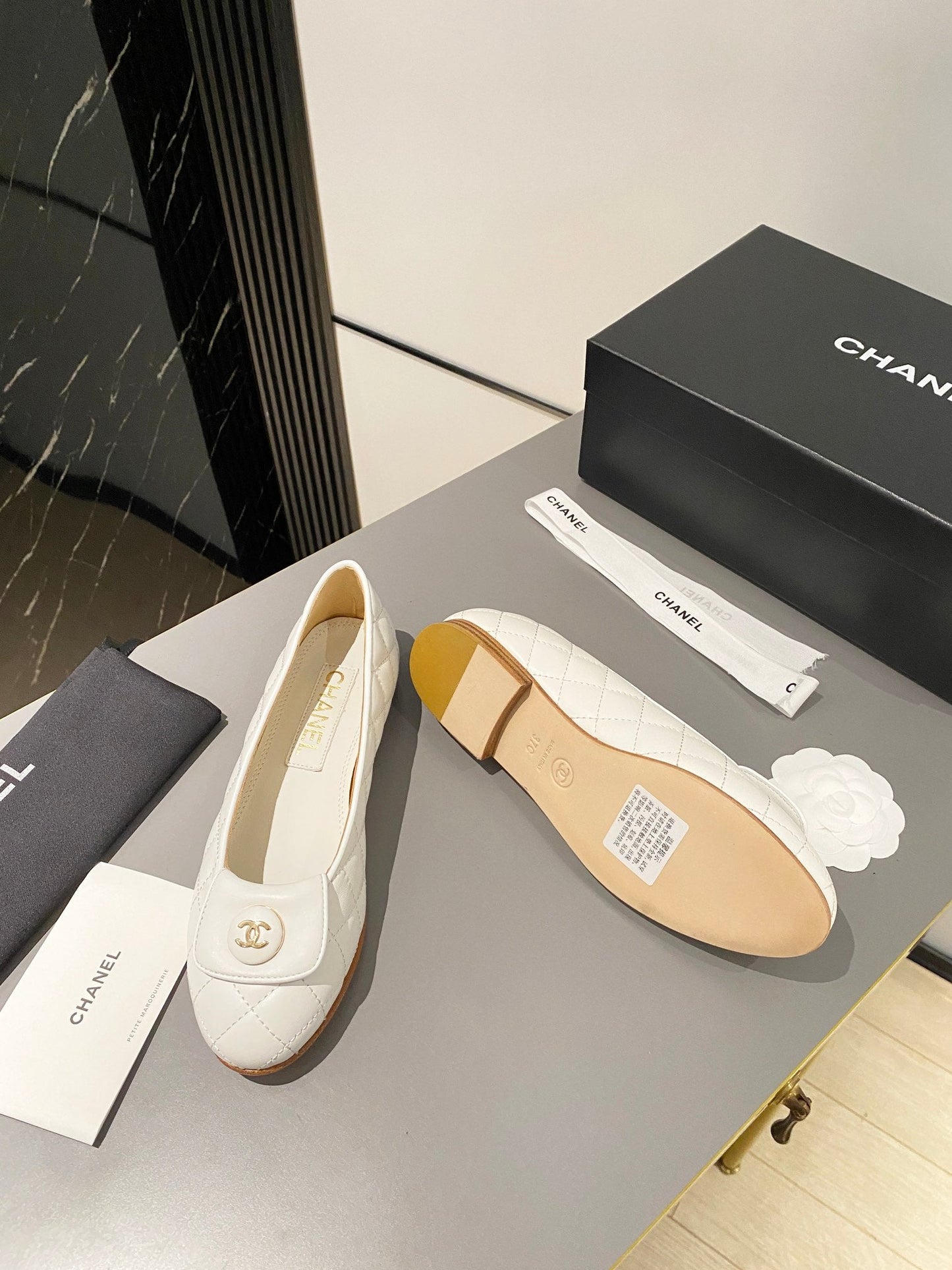 BALLET FLAT WHITE LAMBSKIN - 35
