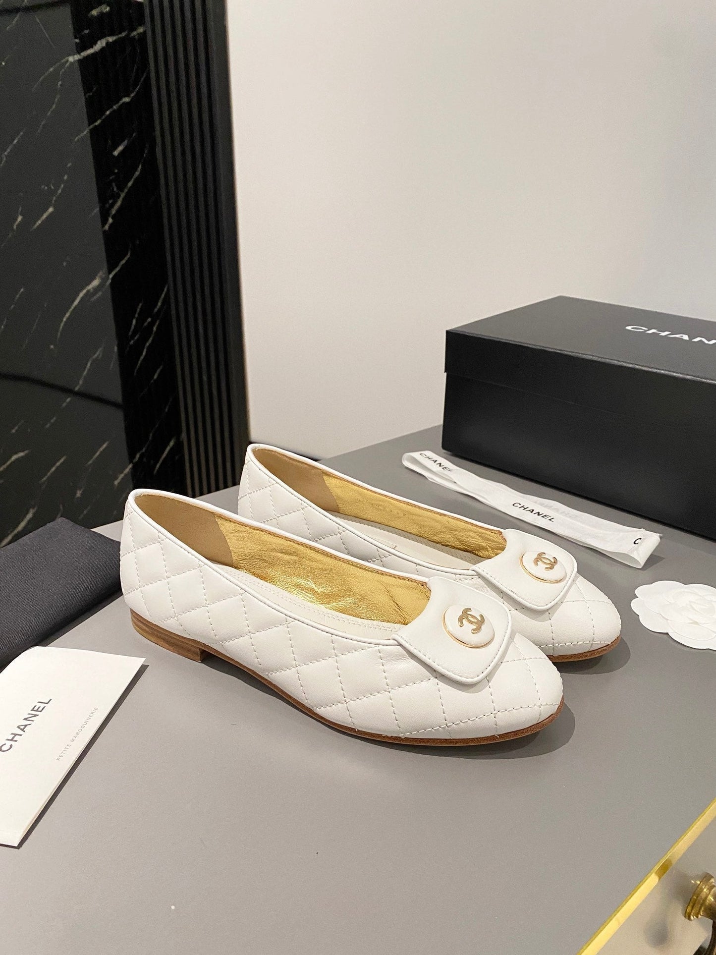 BALLET FLAT WHITE LAMBSKIN - 35
