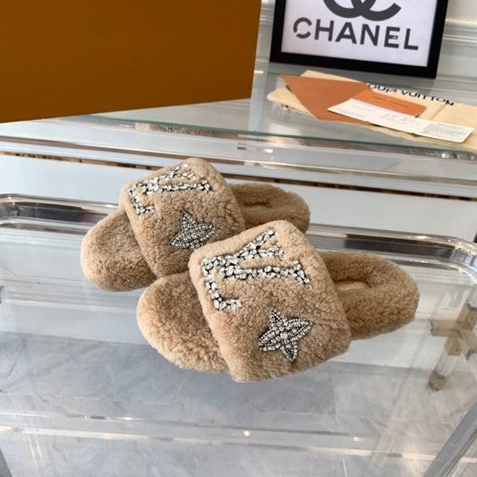 ЖІНОЧІ КАПЦІ LV PASEO FLAT З ФЛІСУ КОЛЬОРУ КОРИЧНЕВИЙ ТАН - 35
