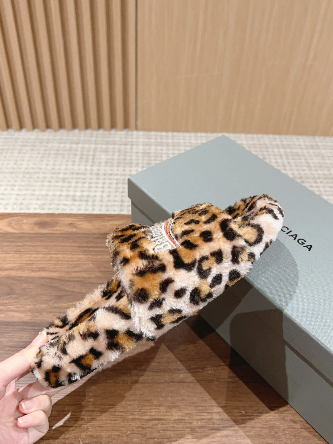 FURRY SLIDES IN LEOPARD PRINT RABBIT FUR - 35