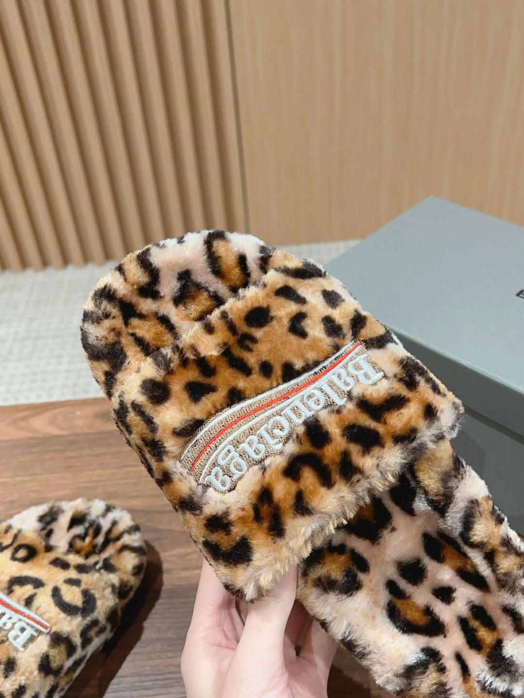 FURRY SLIDES IN LEOPARD PRINT RABBIT FUR - 35