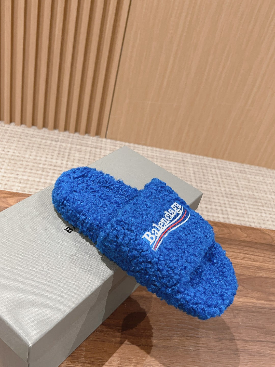 FURRY SLIDES IN COBALT BLUE CURLY SHEARLING - 35