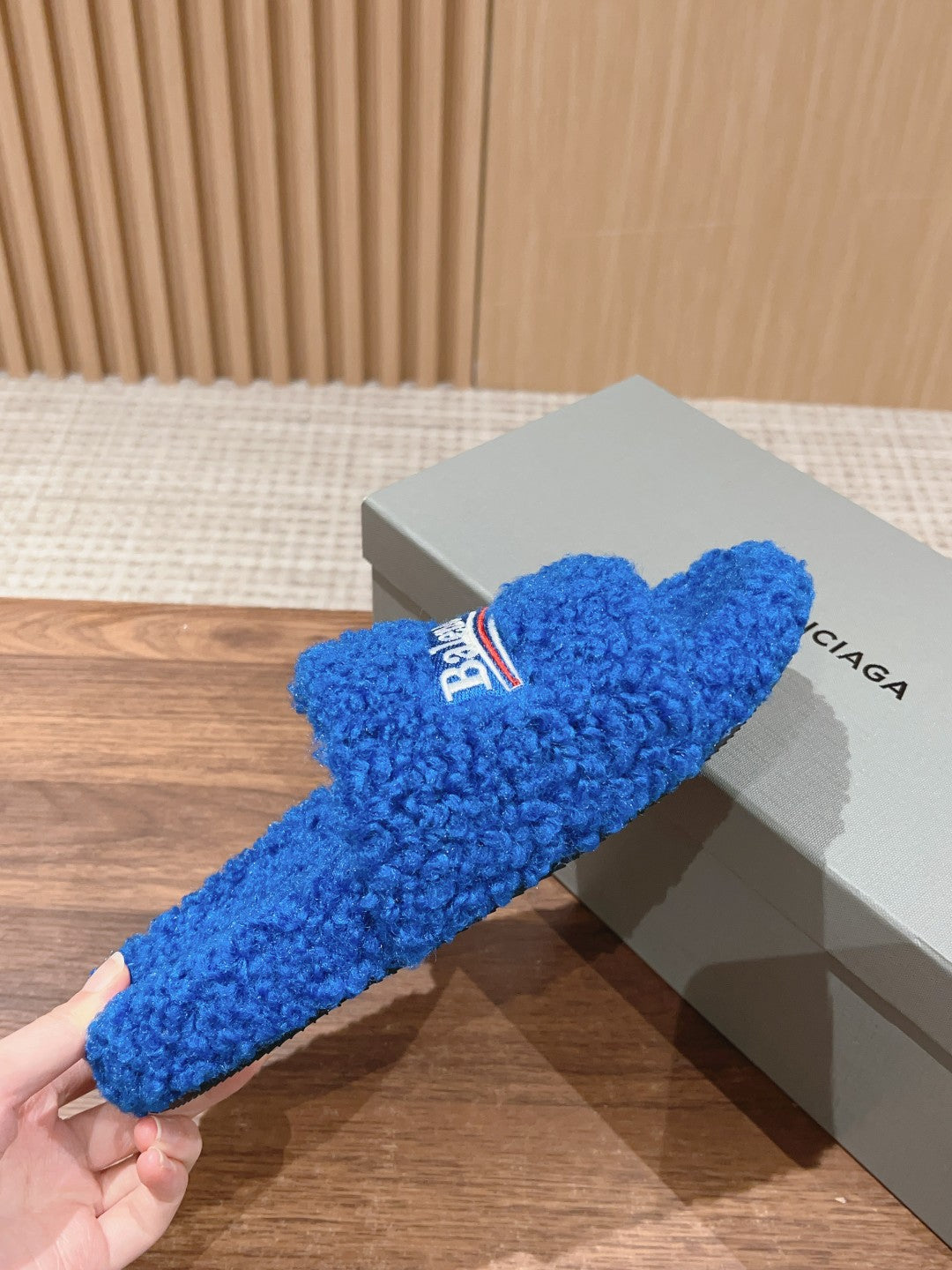 FURRY SLIDES IN COBALT BLUE CURLY SHEARLING - 35