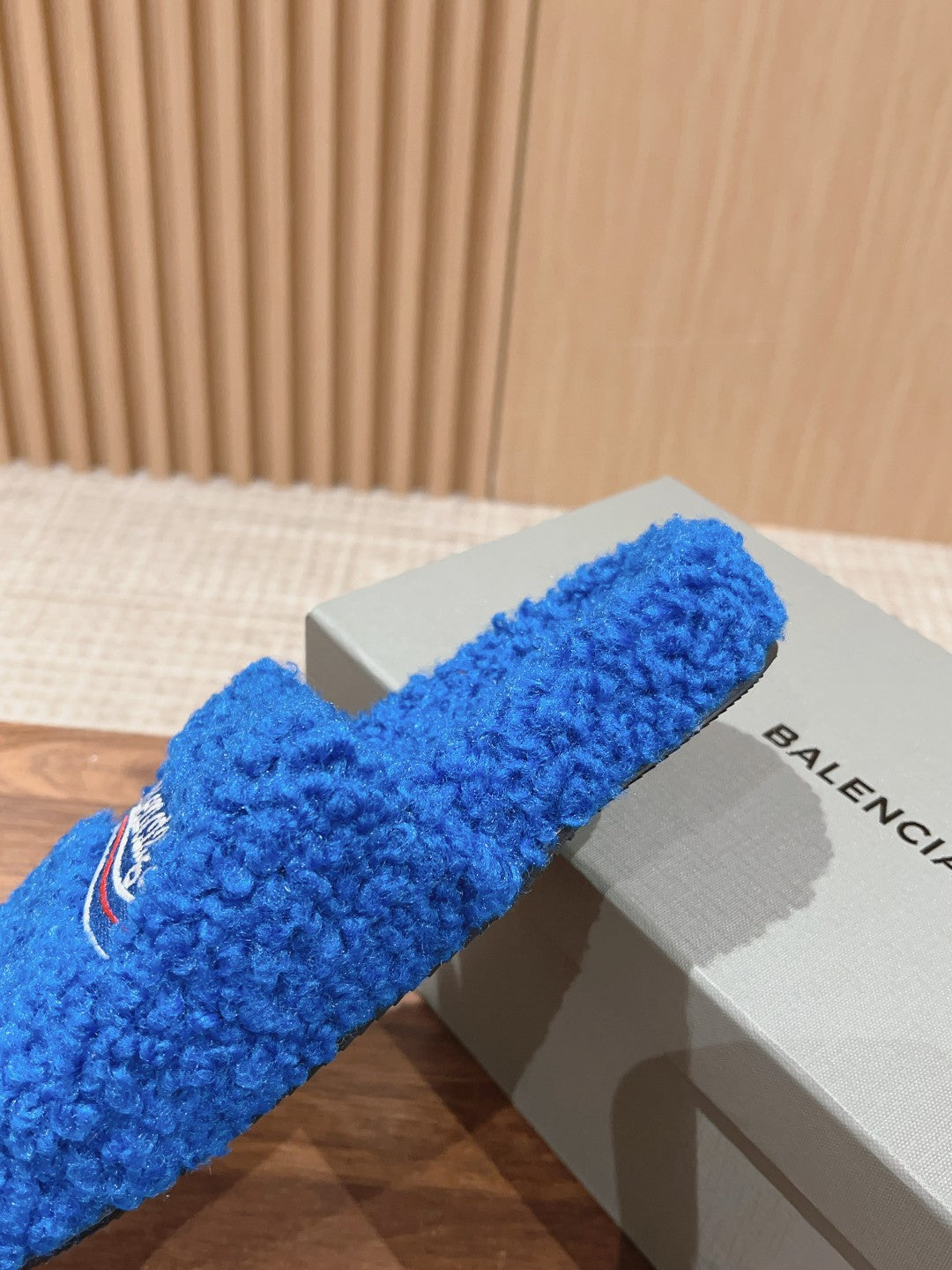 FURRY SLIDES IN COBALT BLUE CURLY SHEARLING - 35
