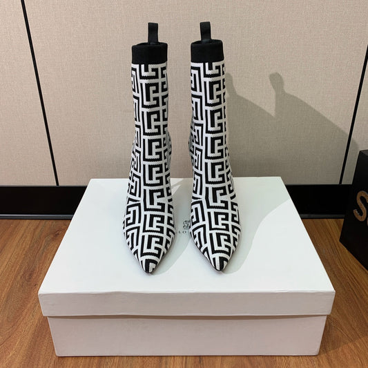 ЧОБОТИ BALMAIN 26S 95 ММ В ЧОРНО-БІЛОМУ СТИЛІ FLYKNIT 6