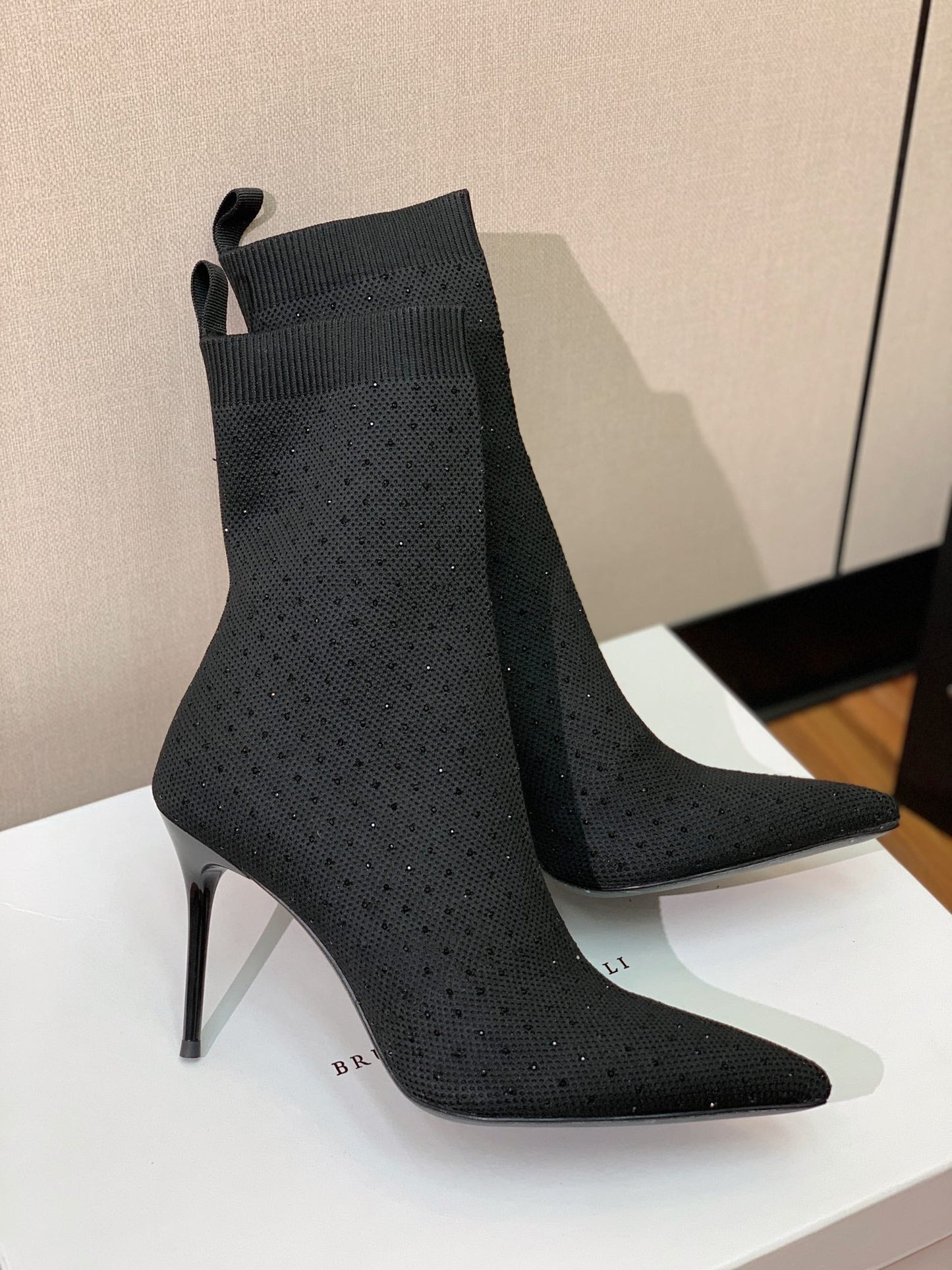 Черевики BALMAIN 26S 105 ММ, ЧОРНИЙ FLYKNIT, ЗІ СТРАЗАМИ, МОДЕЛЬ 22