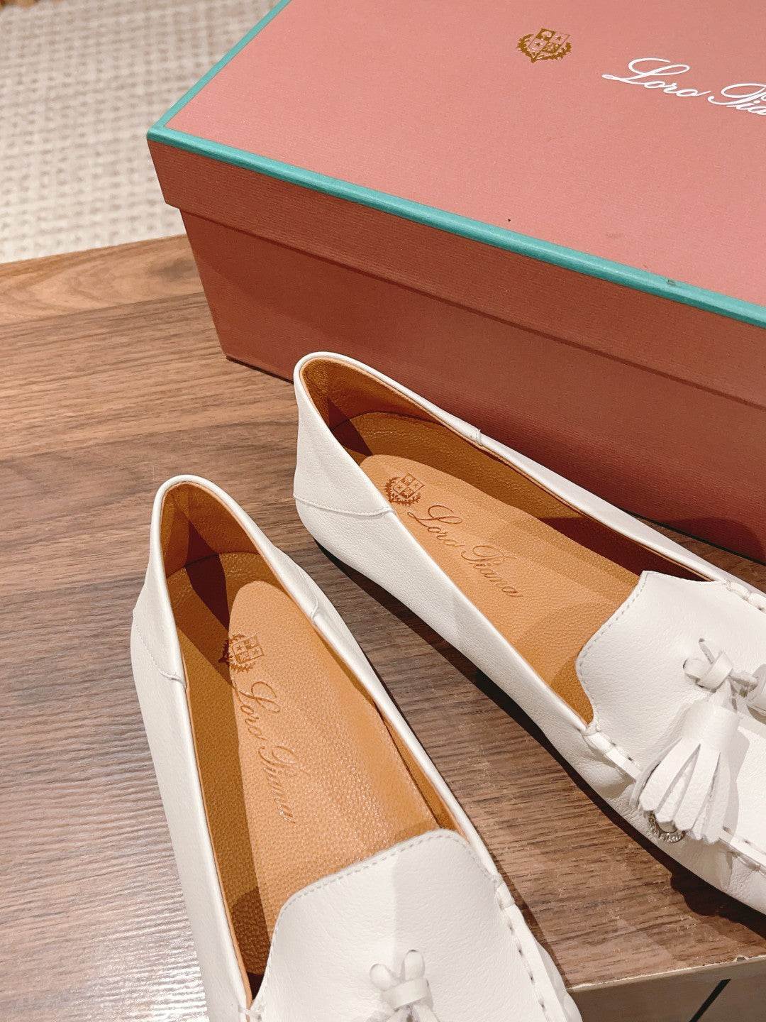 LP DOT SOLE WALK LOAFERS WHITE DEERSKIN - 35