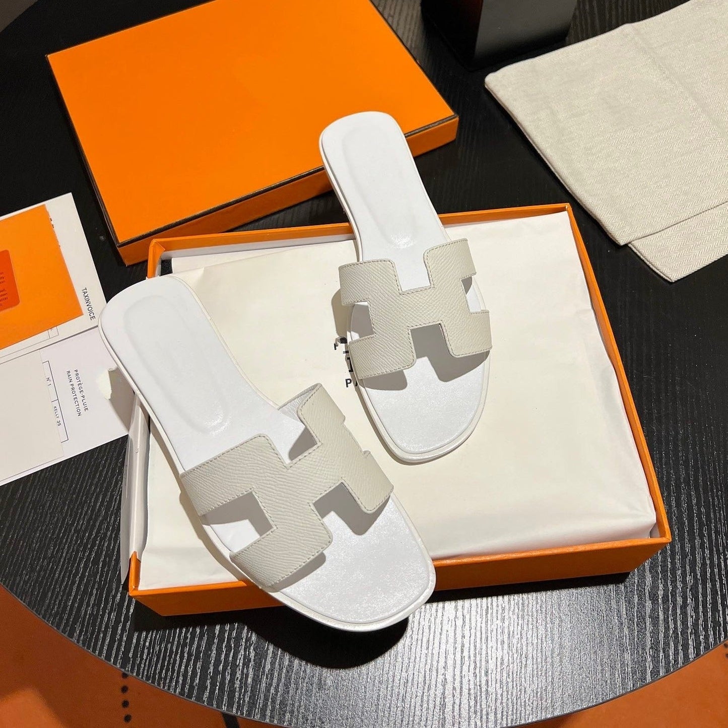 0RAN SANDAL Leather White - 35