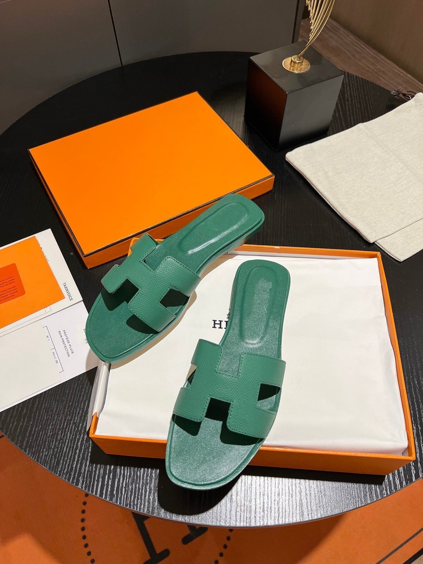 0RAN SANDAL Leather Ocean - 35