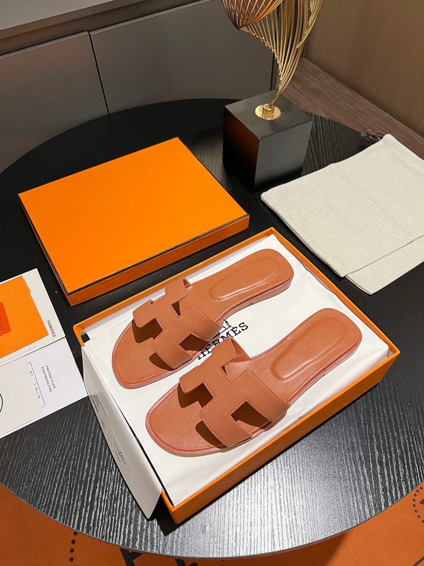 0RAN SANDAL Leather Carrot - 35