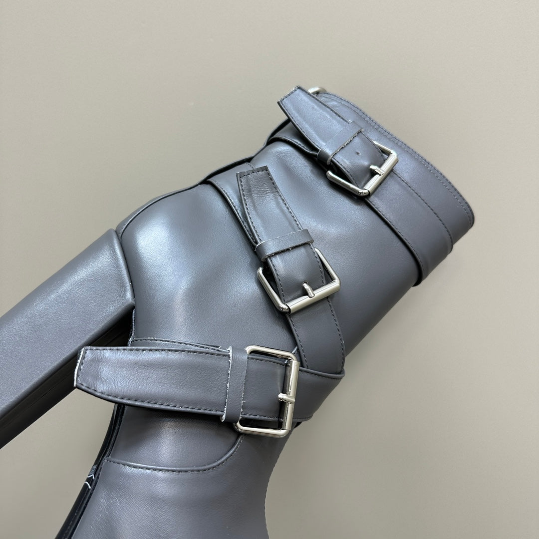 SL ANKLE BUCKLE BOOT PLATFORM PORPOISE CALFSKIN - 35