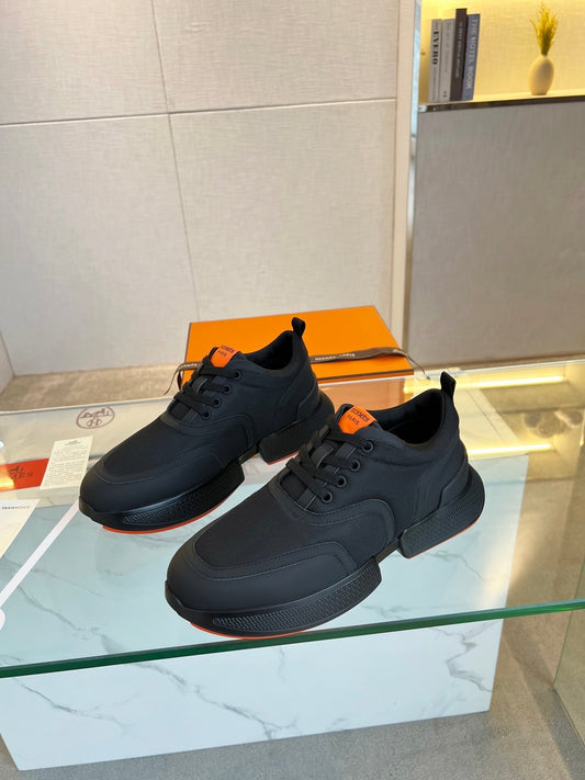 GIGA SNEAKER BLACK CALFSKIN - 35