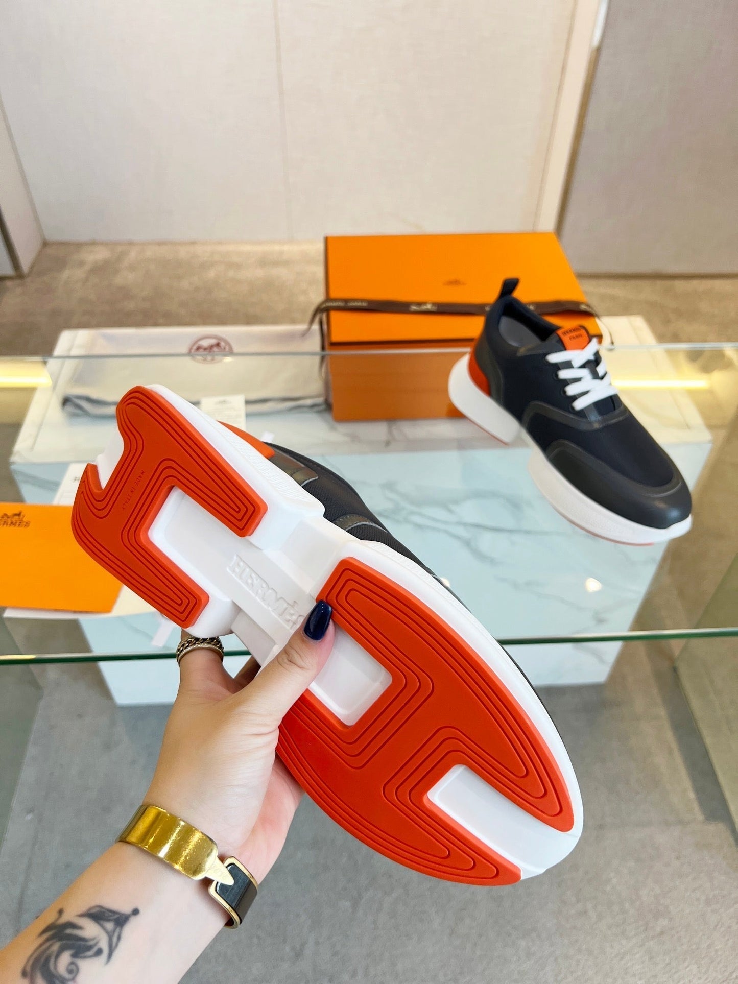 GIGA SNEAKER BLACK CALFSKIN BLACK SOLE - 35