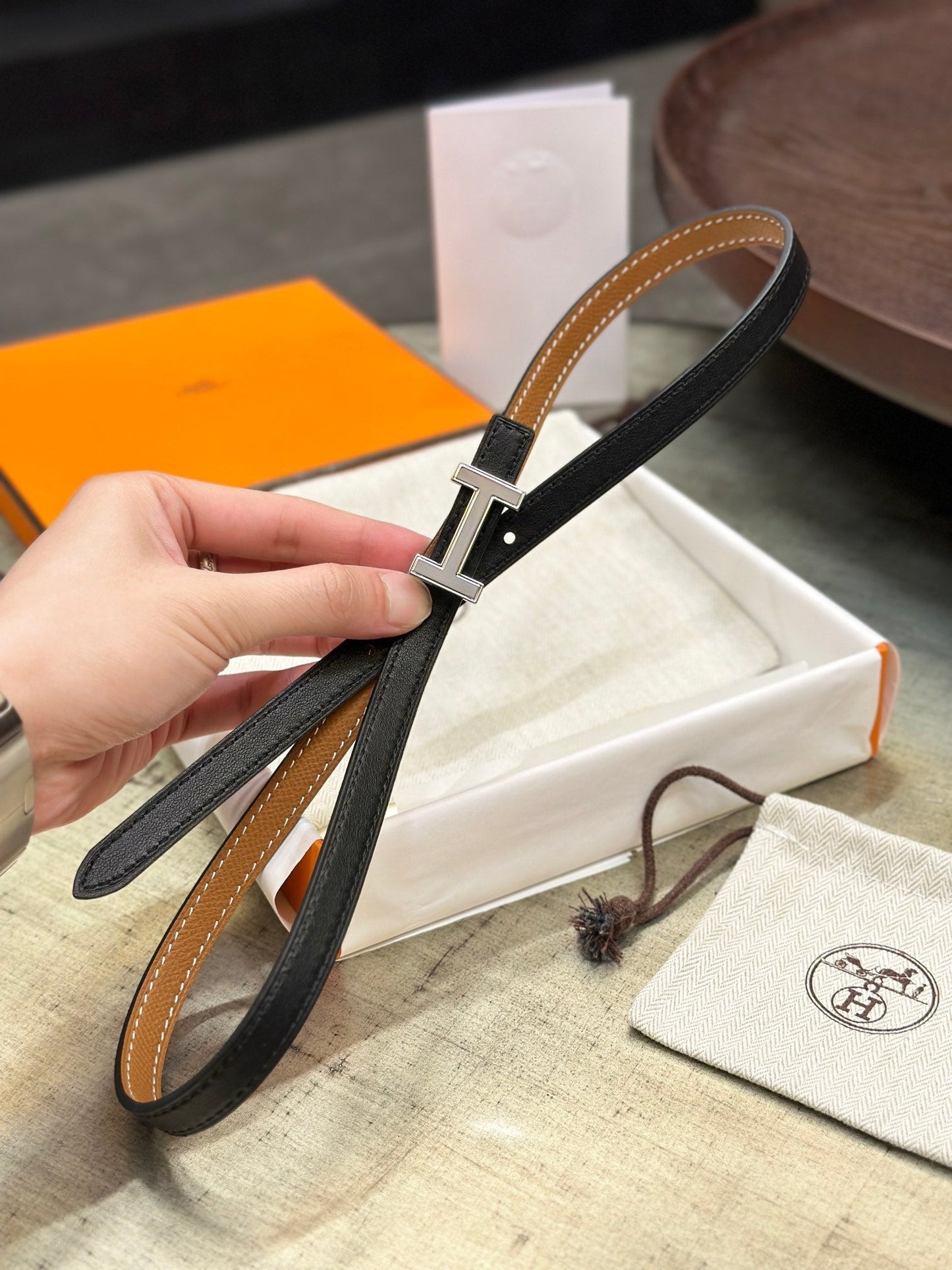 HM FOCUS BUCKLE & REVERSIBLE TAWNY BROWN AND BLACK LEATHER STRAP 13MM SILVER HARDWARE - 30
