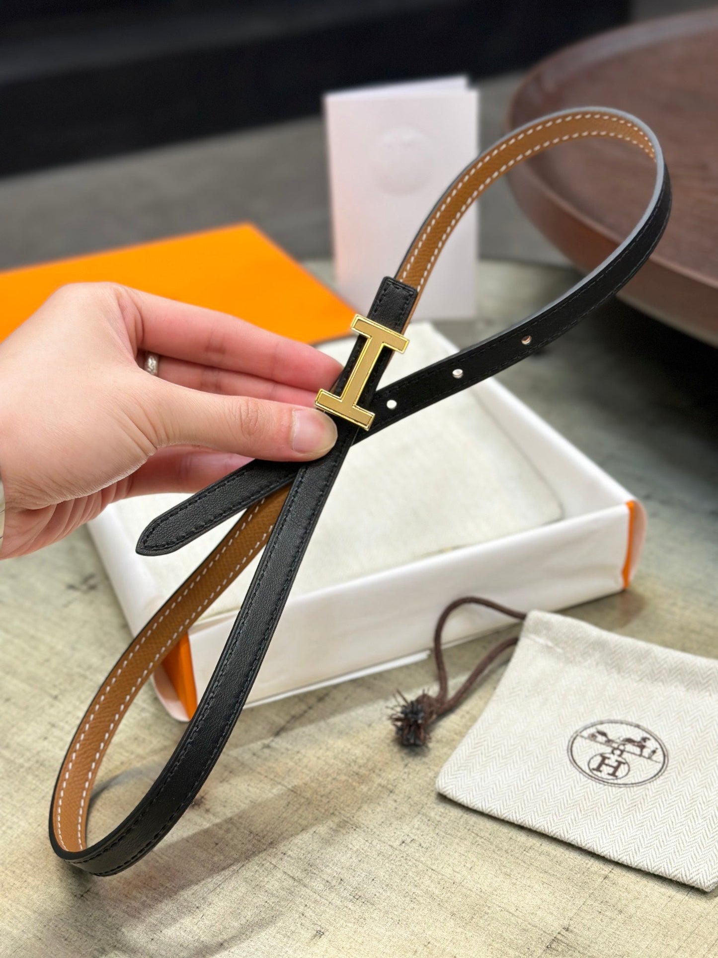 HM FOCUS BUCKLE & REVERSIBLE TAWNY BROWN AND BLACK LEATHER STRAP 13MM GOLD HARDWARE - 30