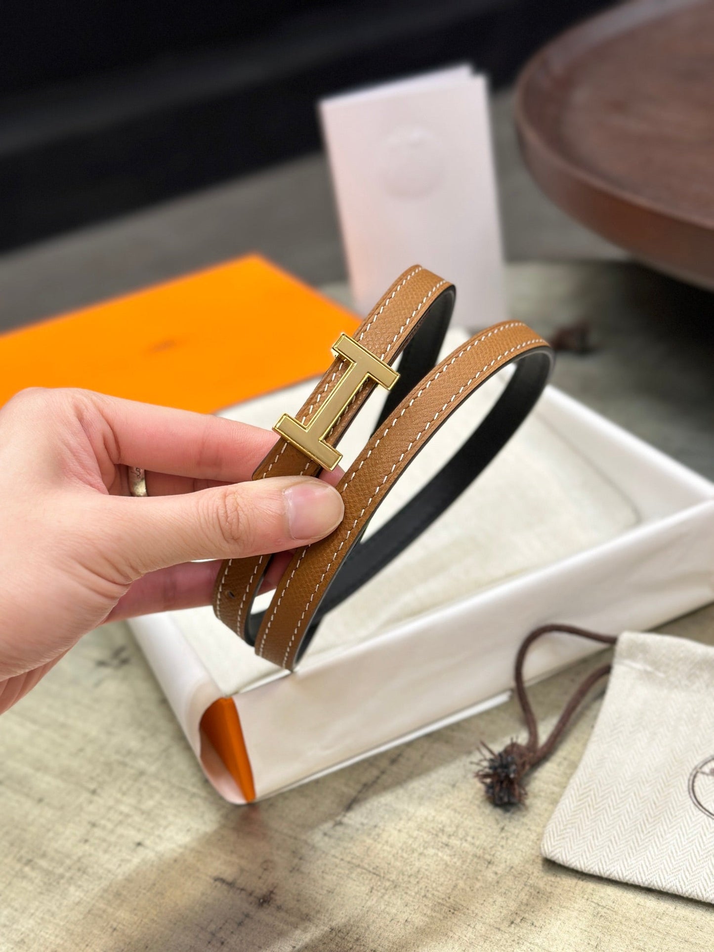 HM FOCUS BUCKLE & REVERSIBLE TAWNY BROWN AND BLACK LEATHER STRAP 13MM GOLD HARDWARE - 30