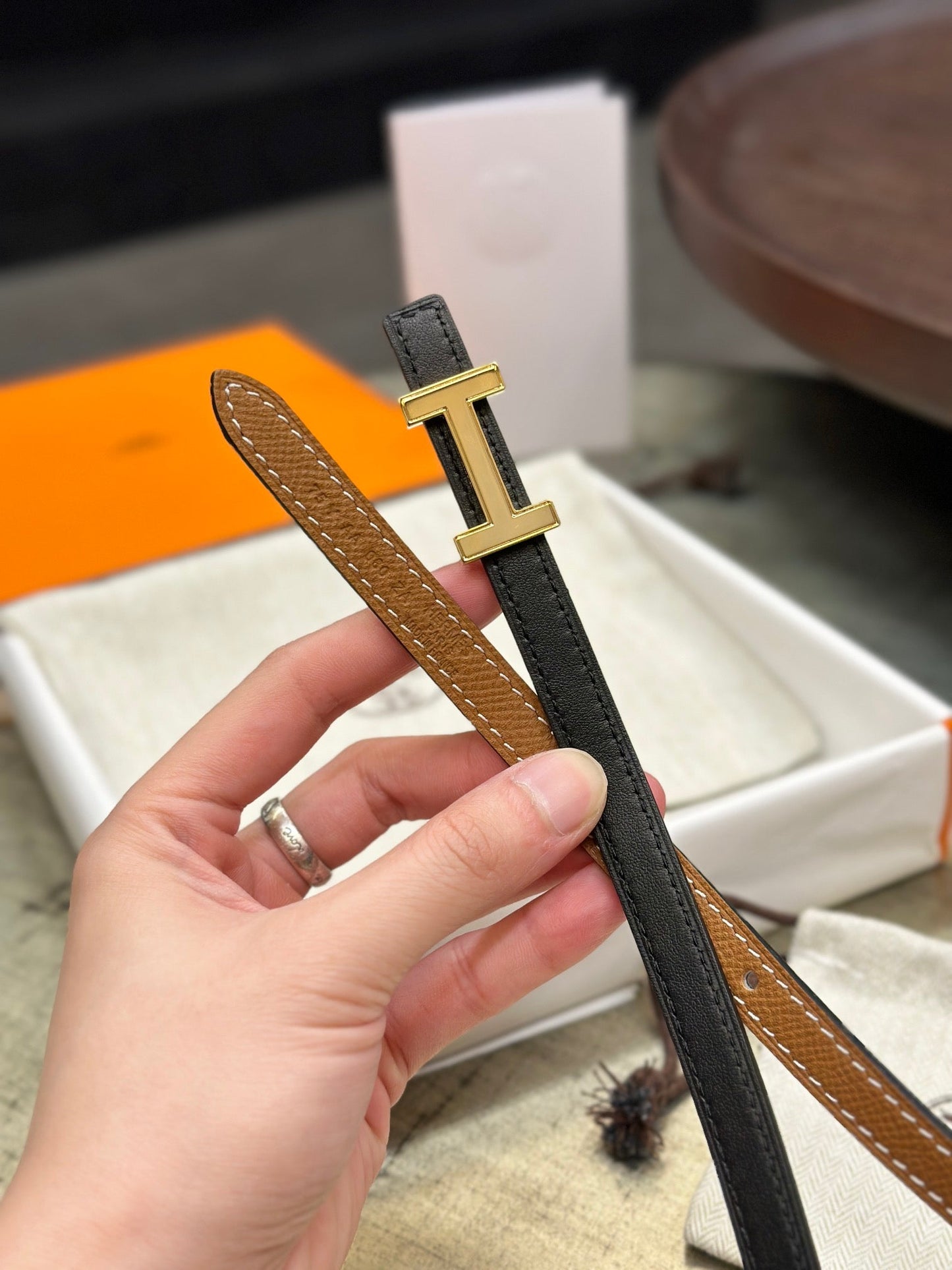 HM FOCUS BUCKLE & REVERSIBLE TAWNY BROWN AND BLACK LEATHER STRAP 13MM GOLD HARDWARE - 30