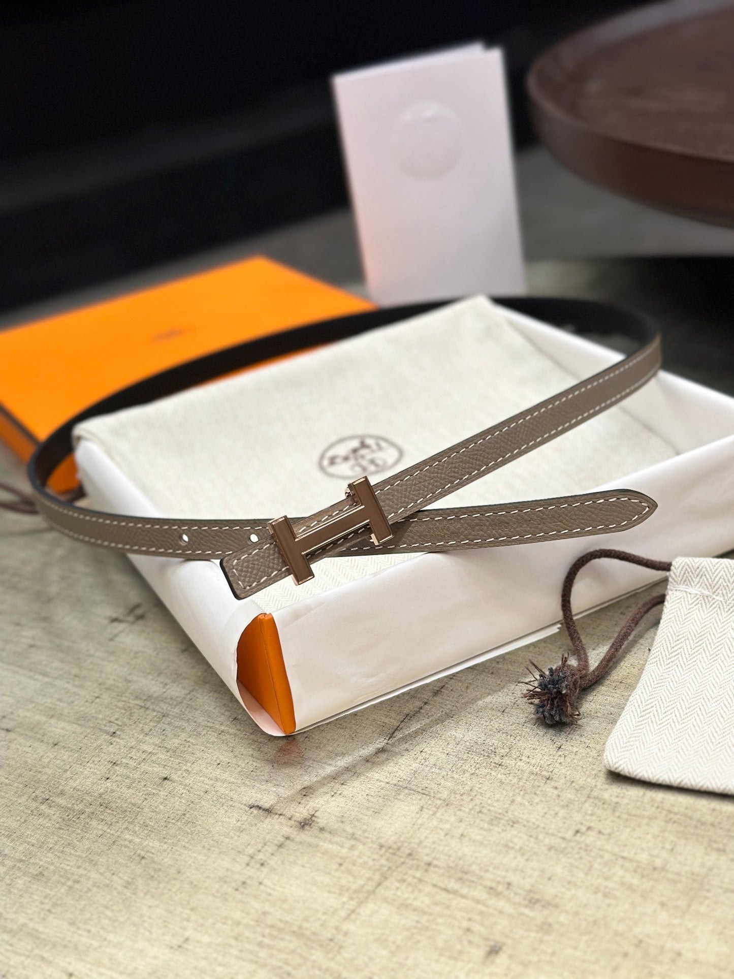 HM FOCUS BUCKLE & REVERSIBLE BLACK AND CAMEL BROWN LEATHER STRAP 13MM COPPER HARDWARE - 30