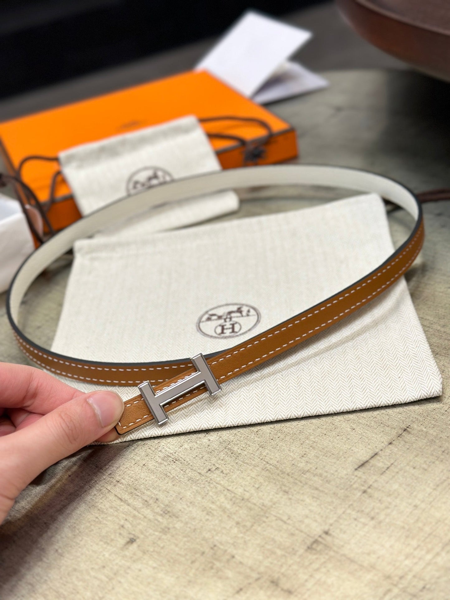 HM FOCUS BUCKLE & REVERSIBLE BRONZE BROWN AND WHITE LEATHER STRAP 13MM SILVER HARDWARE - 30
