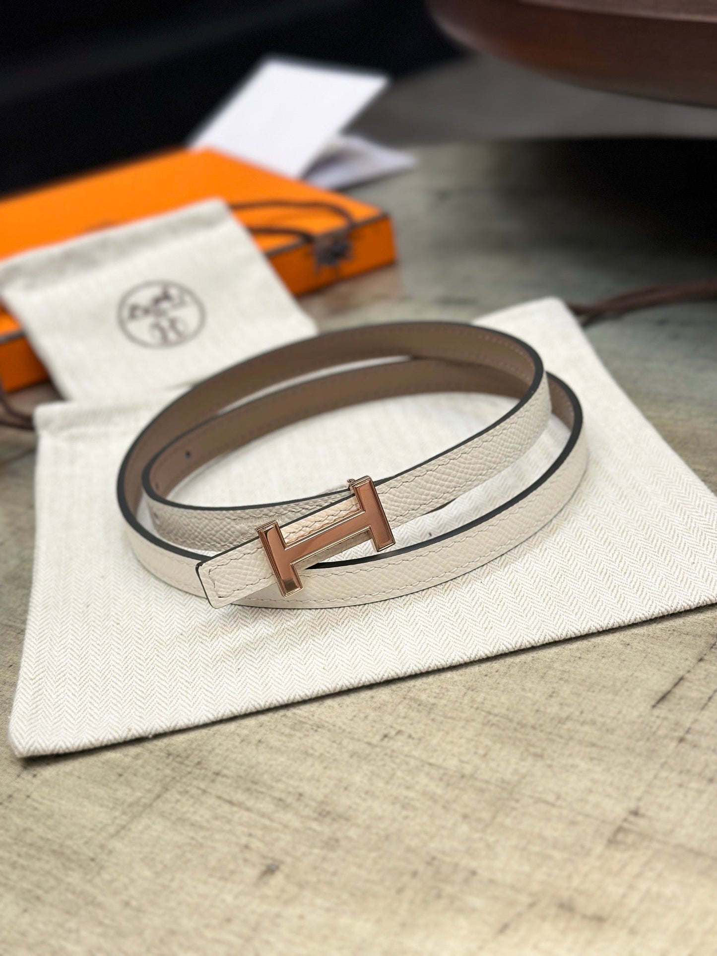 HM FOCUS BUCKLE & REVERSIBLE PEANUT BROWN AND WHITE LEATHER STRAP 13MM COPPER HARDWARE - 30