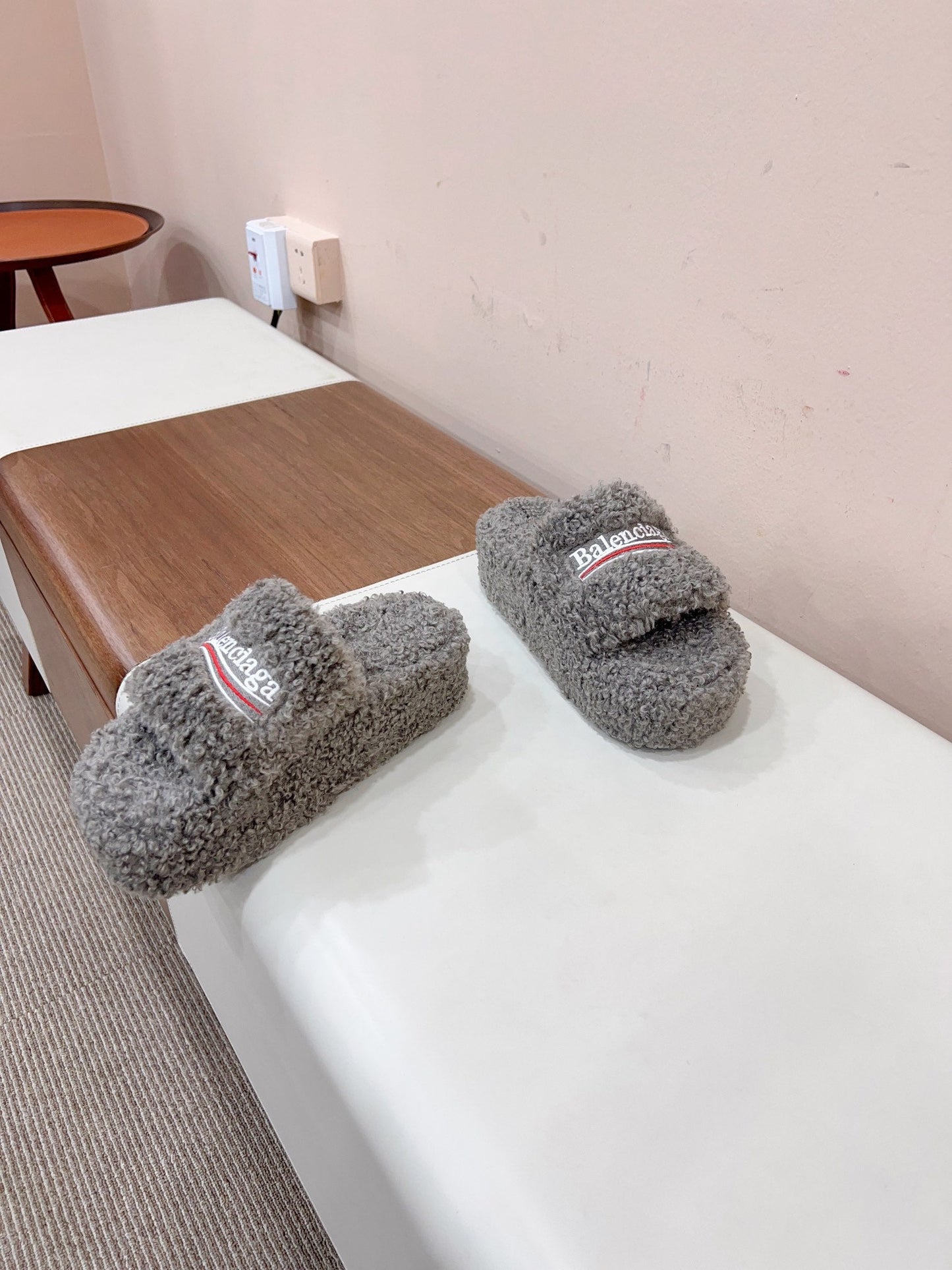 THICK-SOLED SLIPPERS IN GRAY WOOL - 35