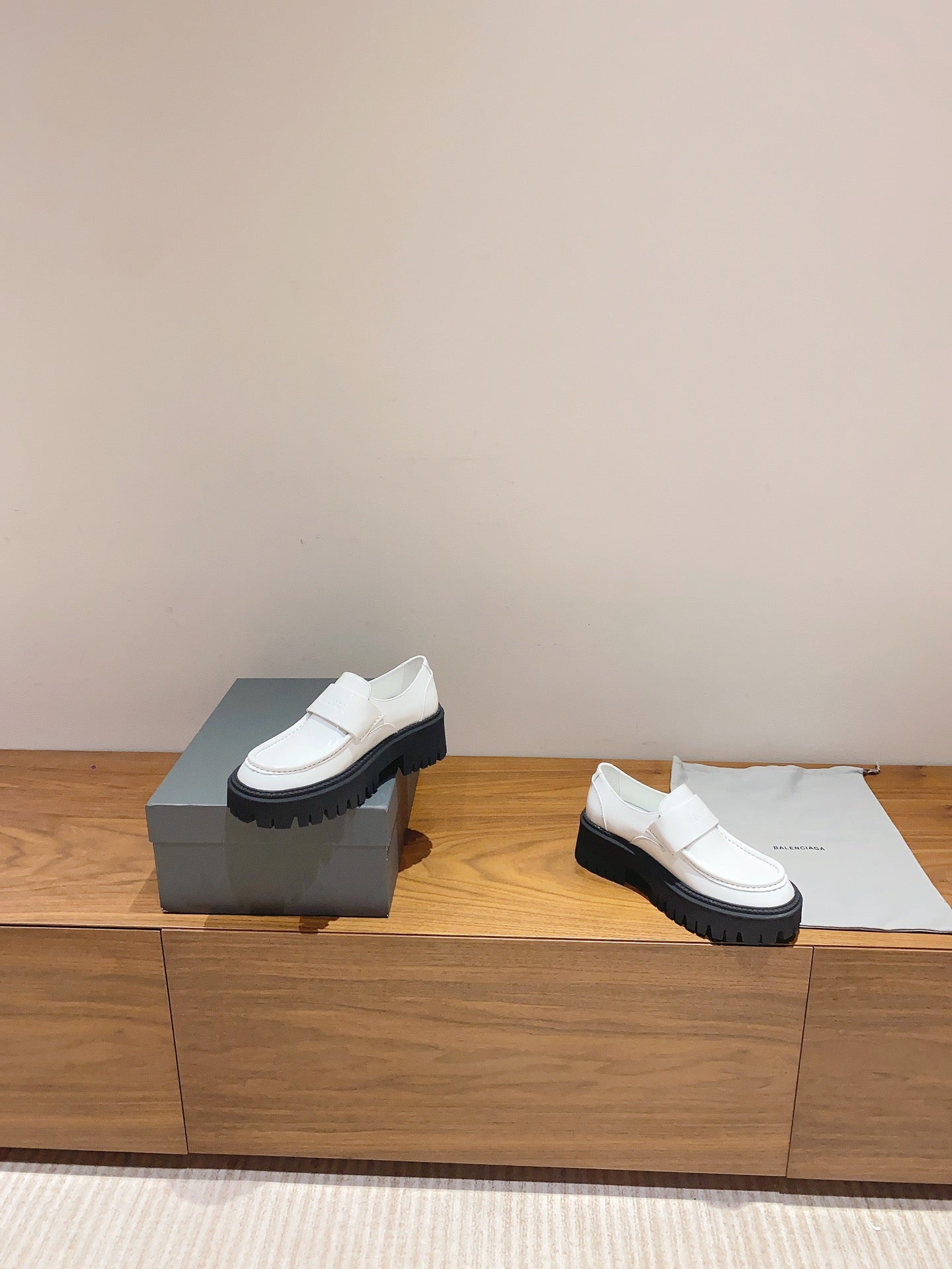 BALENCIAGA 25S LOAFERS IN WHITE CALFSKIN - 35