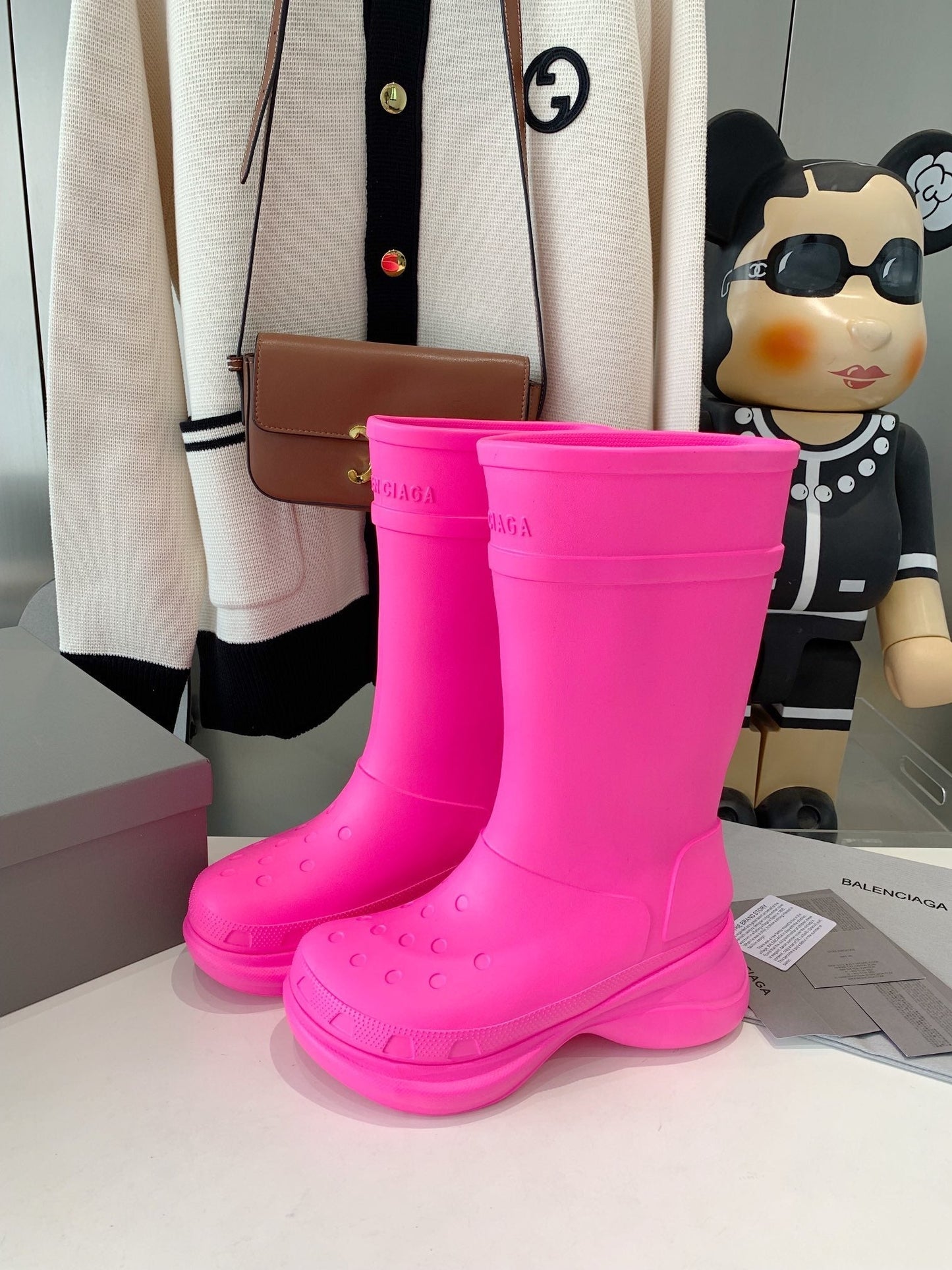 CROCS BOOTS IN BRIGHT PINK RUBBER - 35