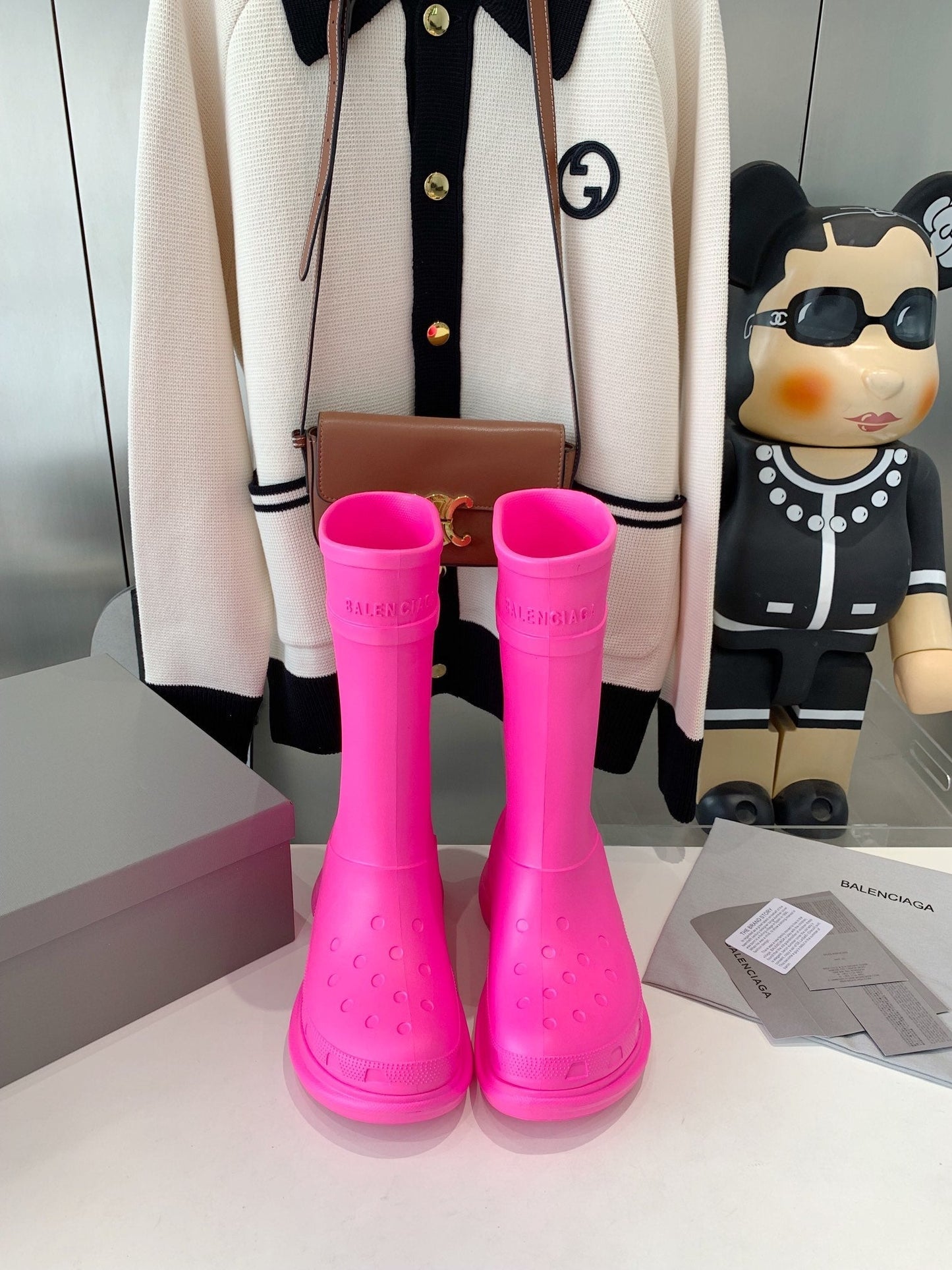 CROCS BOOTS IN BRIGHT PINK RUBBER - 35