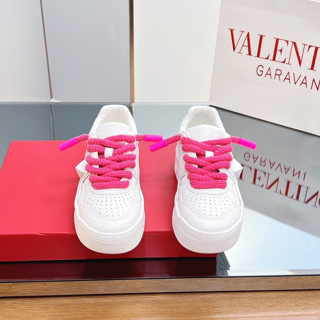 VALENTINO 25S GARAVANI ONE STUD XL PLATFORM SNEAKERS IN PINK MIX WHITE LAMBSKIN - 35