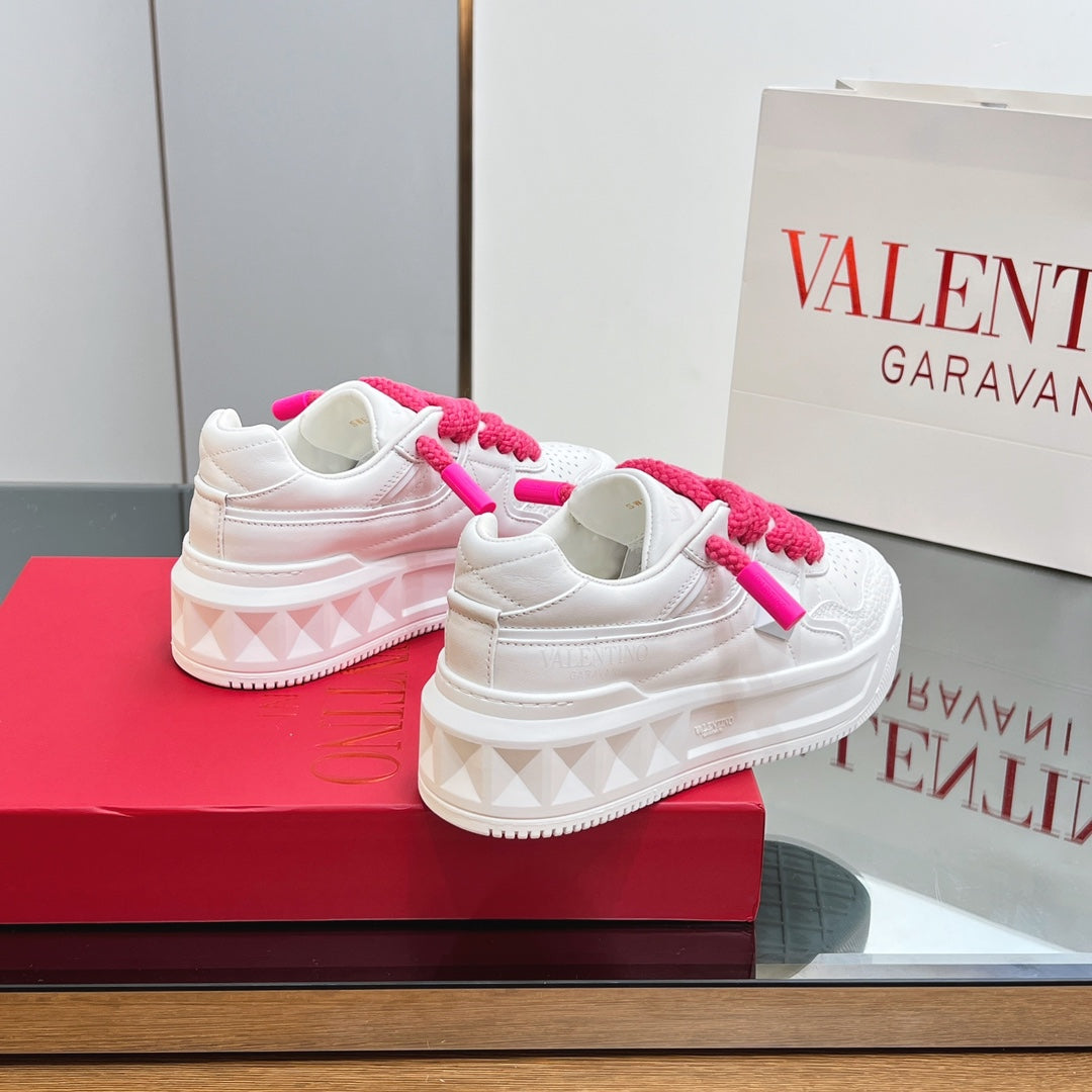 VALENTINO 25S GARAVANI ONE STUD XL PLATFORM SNEAKERS IN PINK MIX WHITE LAMBSKIN - 35