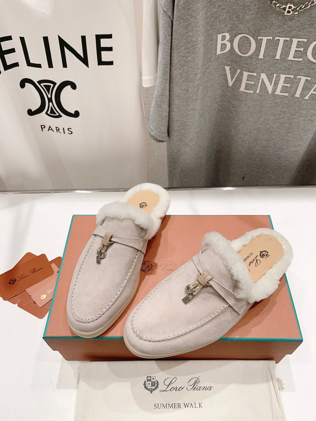 LP CHARMS WALK BABOUCHE LOAFERS CREAMY WHITE FLEECE - 35