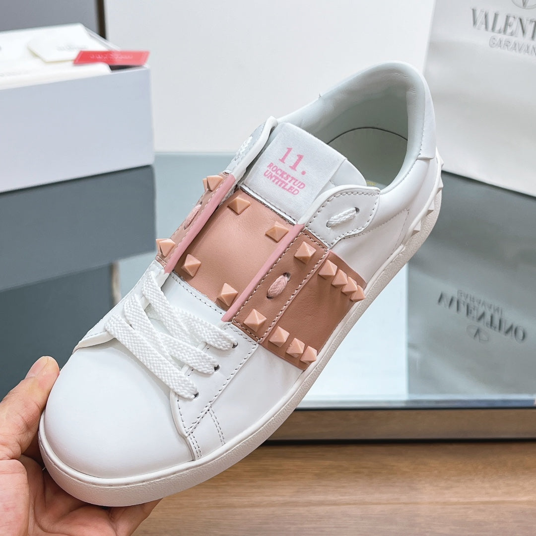 VALENTINO 25S GARAVANI ROCKSTUD UNTITLED STUDDED SNEAKERS IN WHITE MIX PINK LAMBSKIN - 35