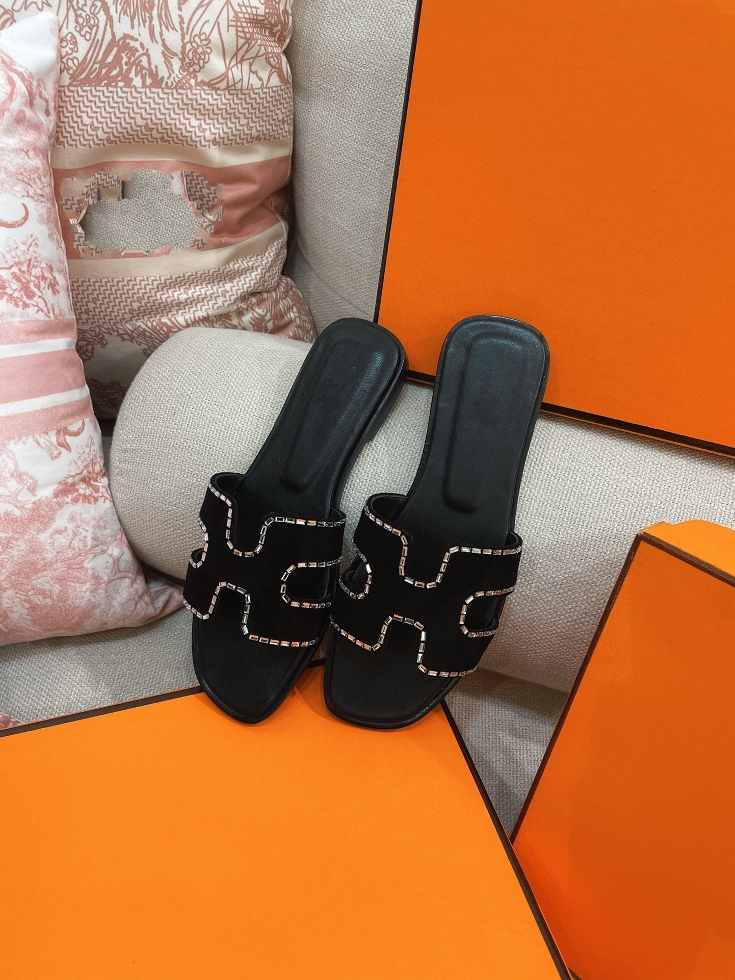 0ran Sandal Calfskin Rhinestone Black - 35