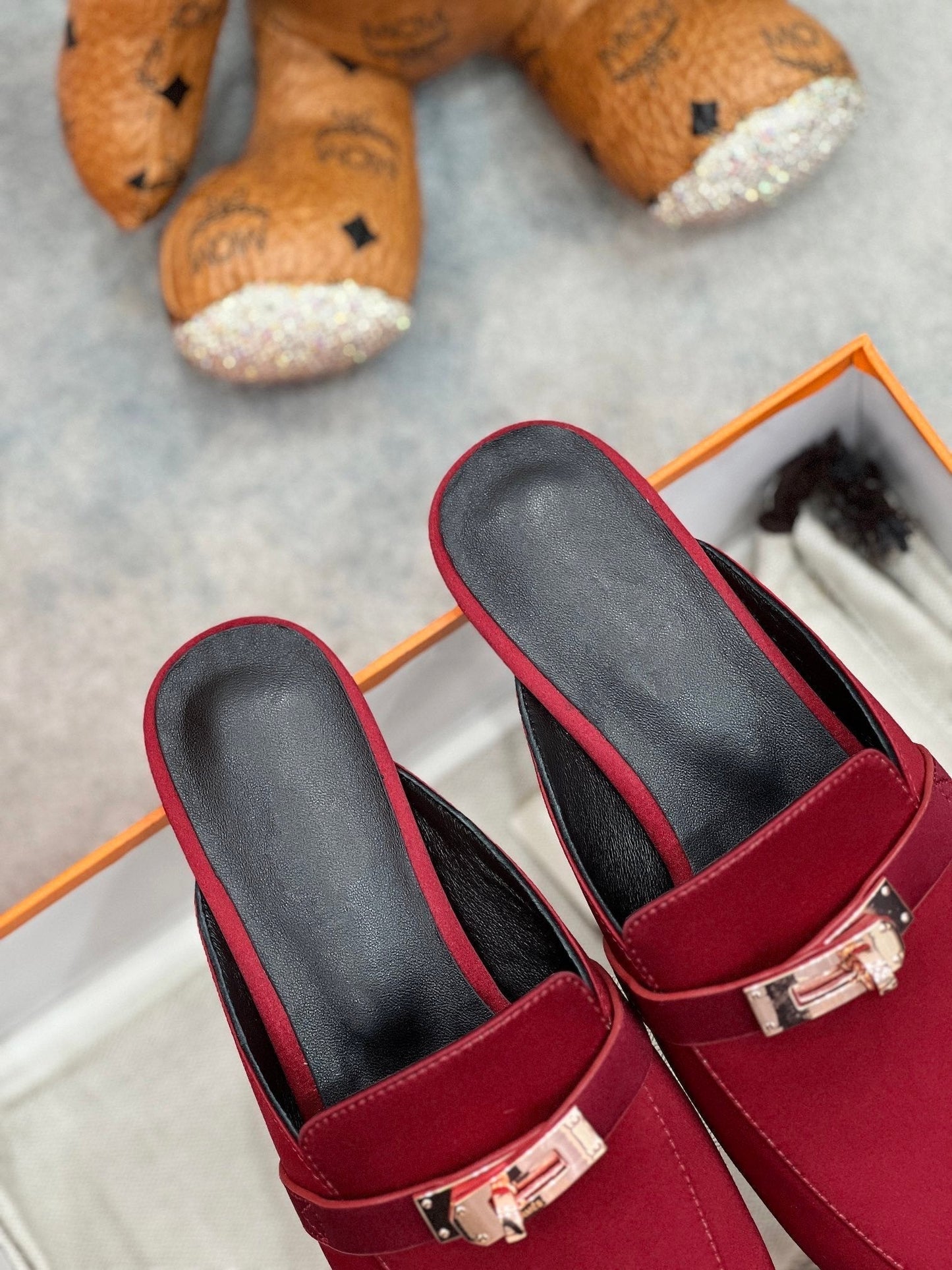 0Z Mule Cherry Silk Thick Cloth/Sheepskin - 35