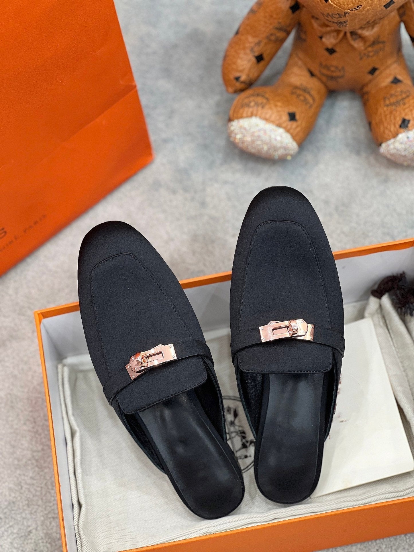 0Z Mule Black Silk Thick Cloth/Sheepskin - 35