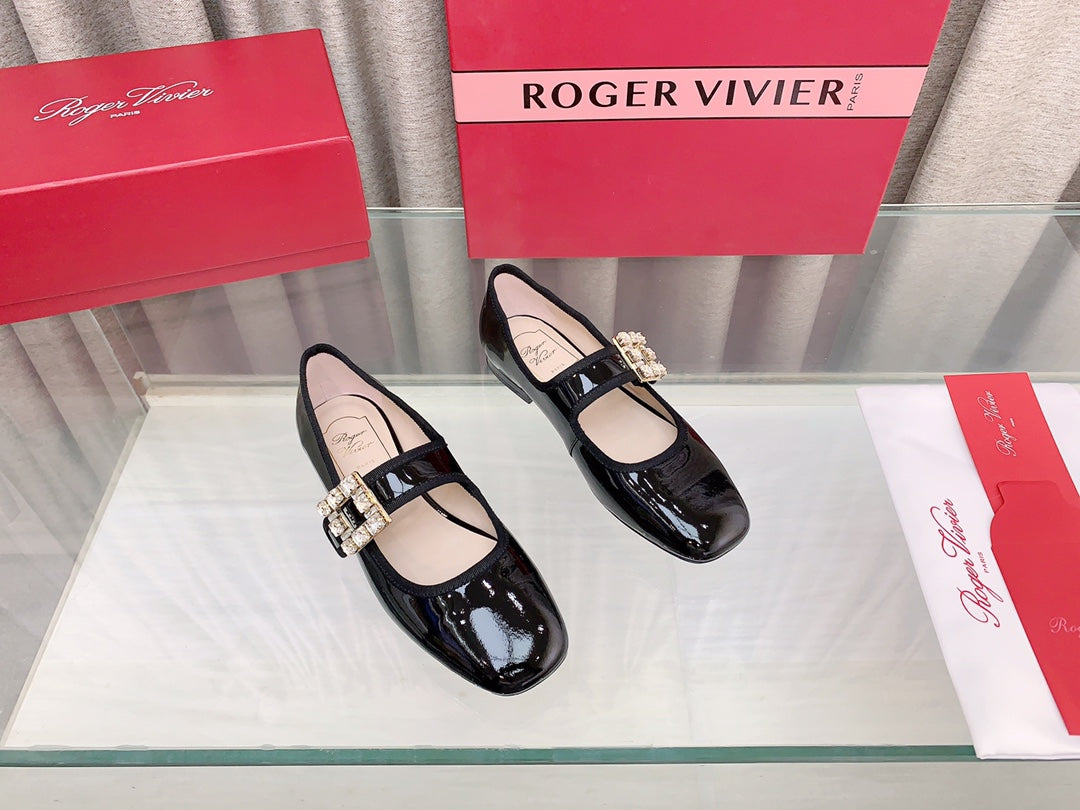 TRÈS VIVIER MARY JANE BLACK PATENT CALFSKIN CRYSTAL BUCKLE - 34