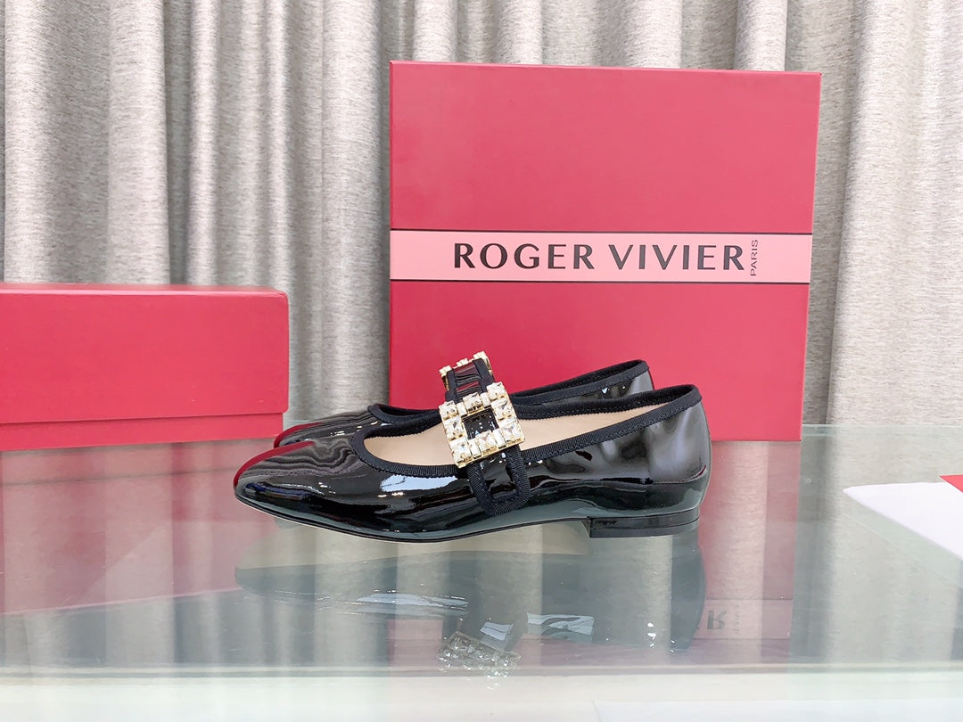 TRÈS VIVIER MARY JANE BLACK PATENT CALFSKIN CRYSTAL BUCKLE - 34