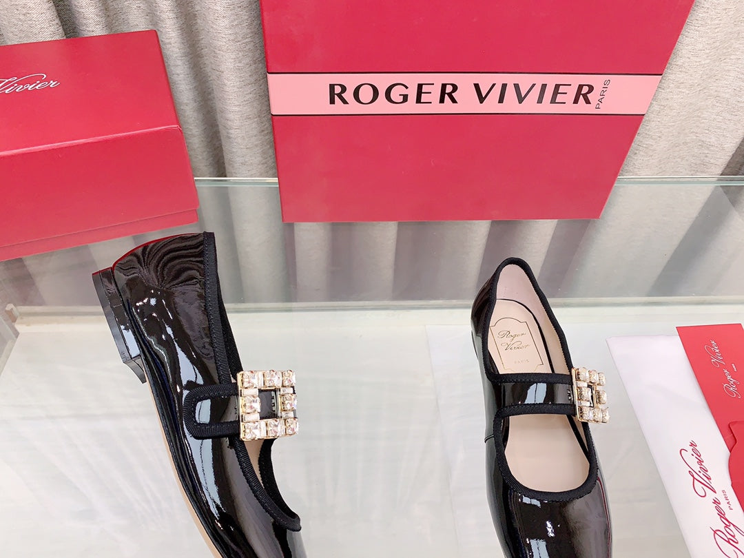 TRÈS VIVIER MARY JANE BLACK PATENT CALFSKIN CRYSTAL BUCKLE - 34