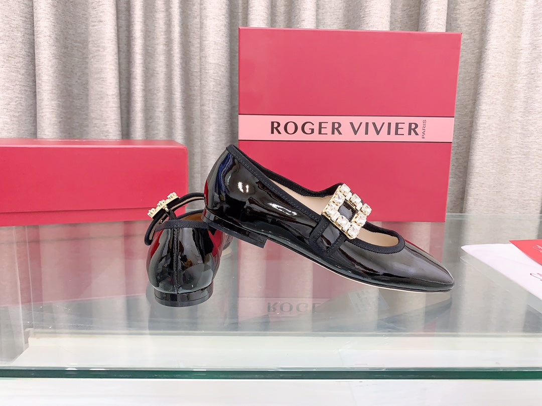 TRÈS VIVIER MARY JANE BLACK PATENT CALFSKIN CRYSTAL BUCKLE - 34