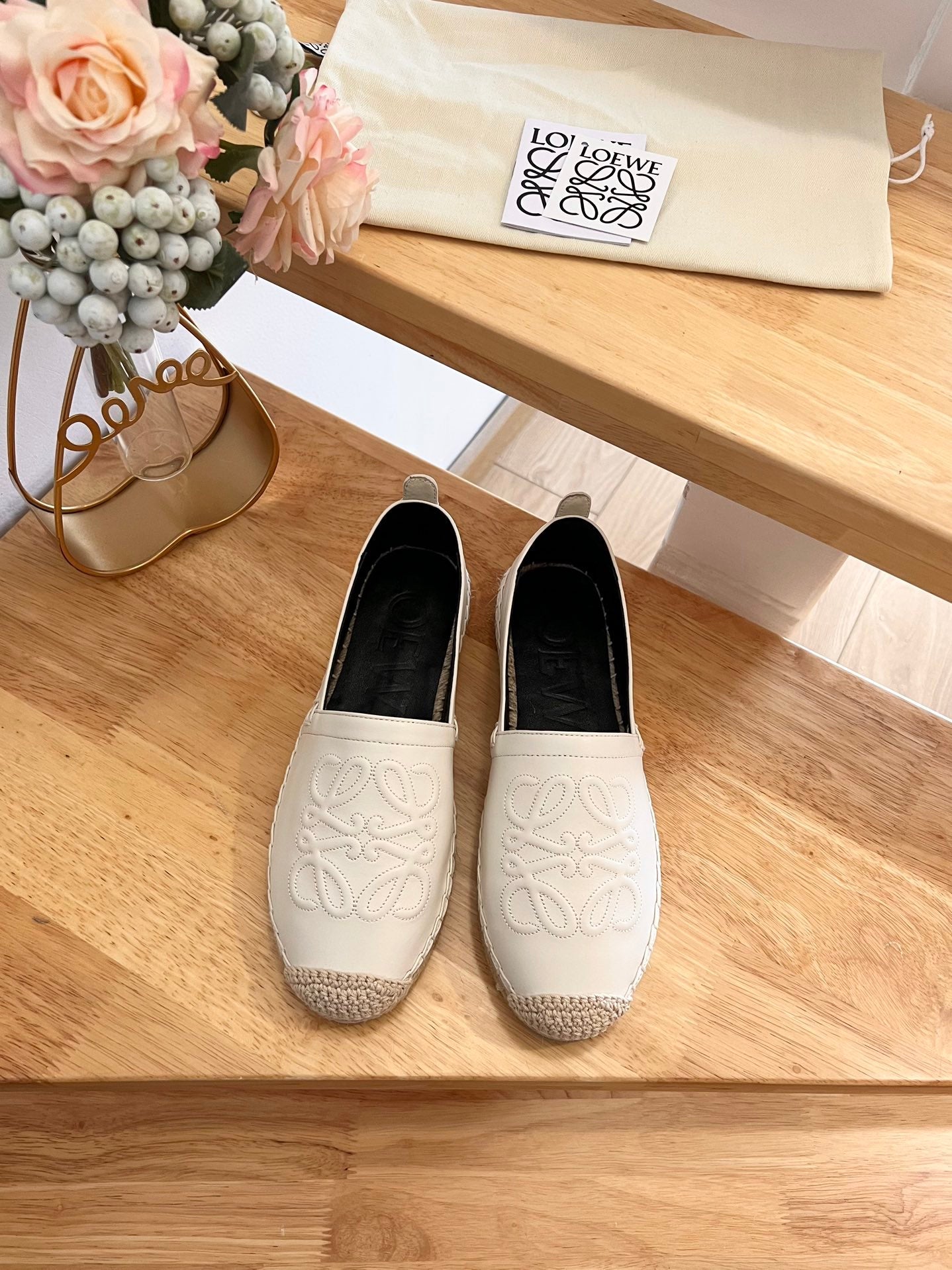 Loew Anagram Espadrille Ivory Black Leather - 35