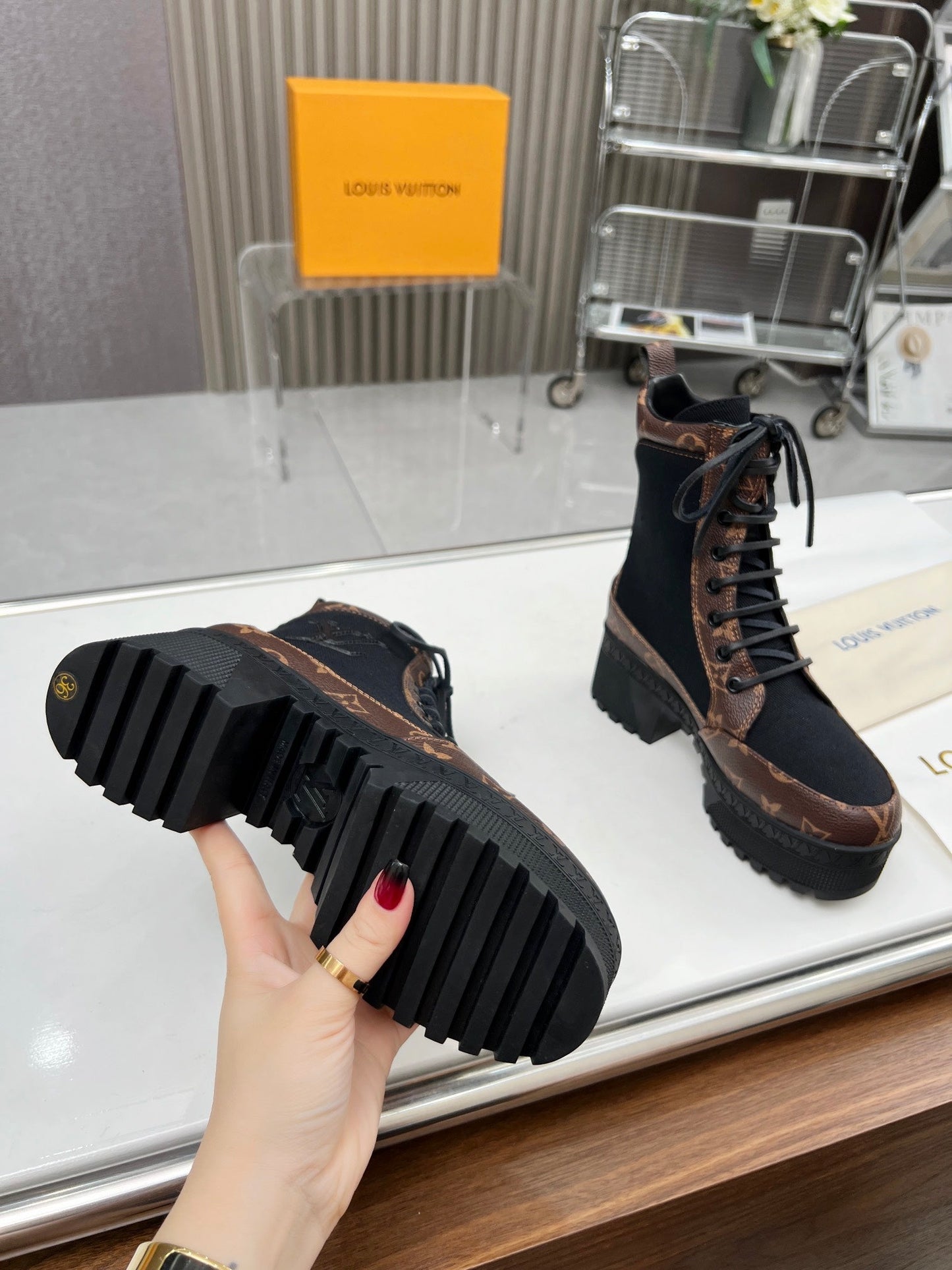 LAUREATE PLATFORM DESERT BOOT IN BLACK JACQUARD AND CHOCOLATE BROWN CALFSKIN - 35