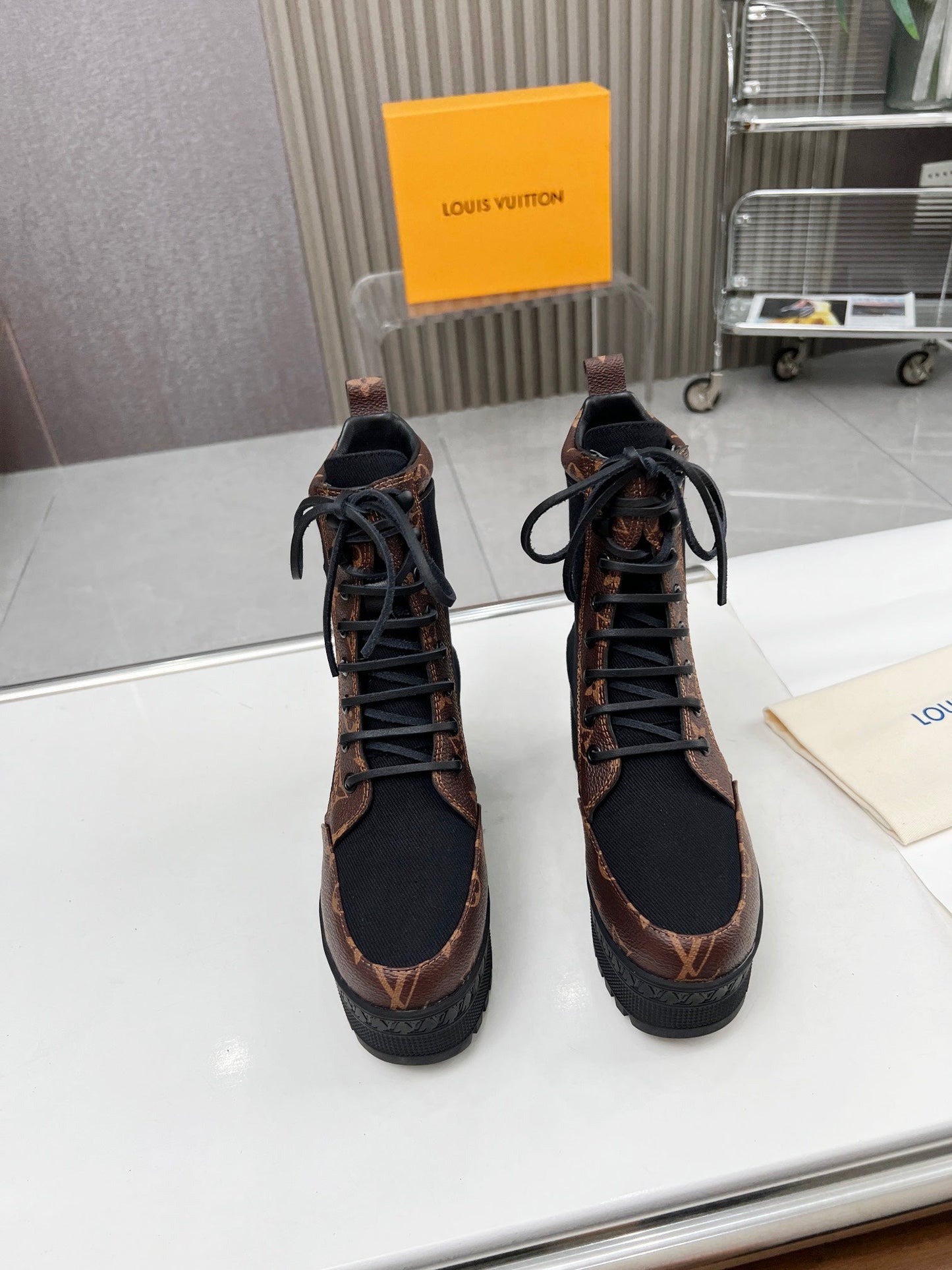 LAUREATE PLATFORM DESERT BOOT IN BLACK JACQUARD AND CHOCOLATE BROWN CALFSKIN - 35
