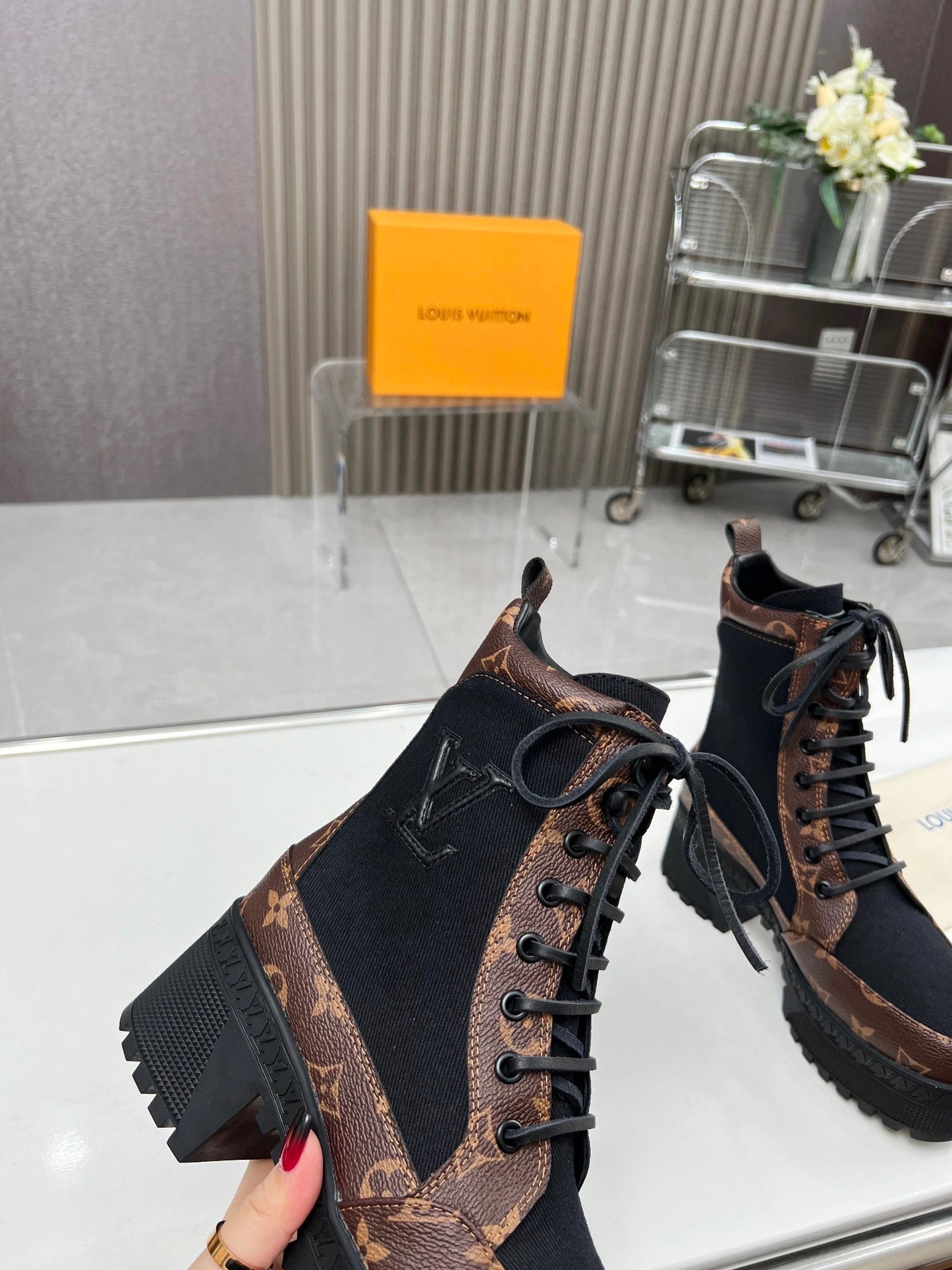 LAUREATE PLATFORM DESERT BOOT IN BLACK JACQUARD AND CHOCOLATE BROWN CALFSKIN - 35